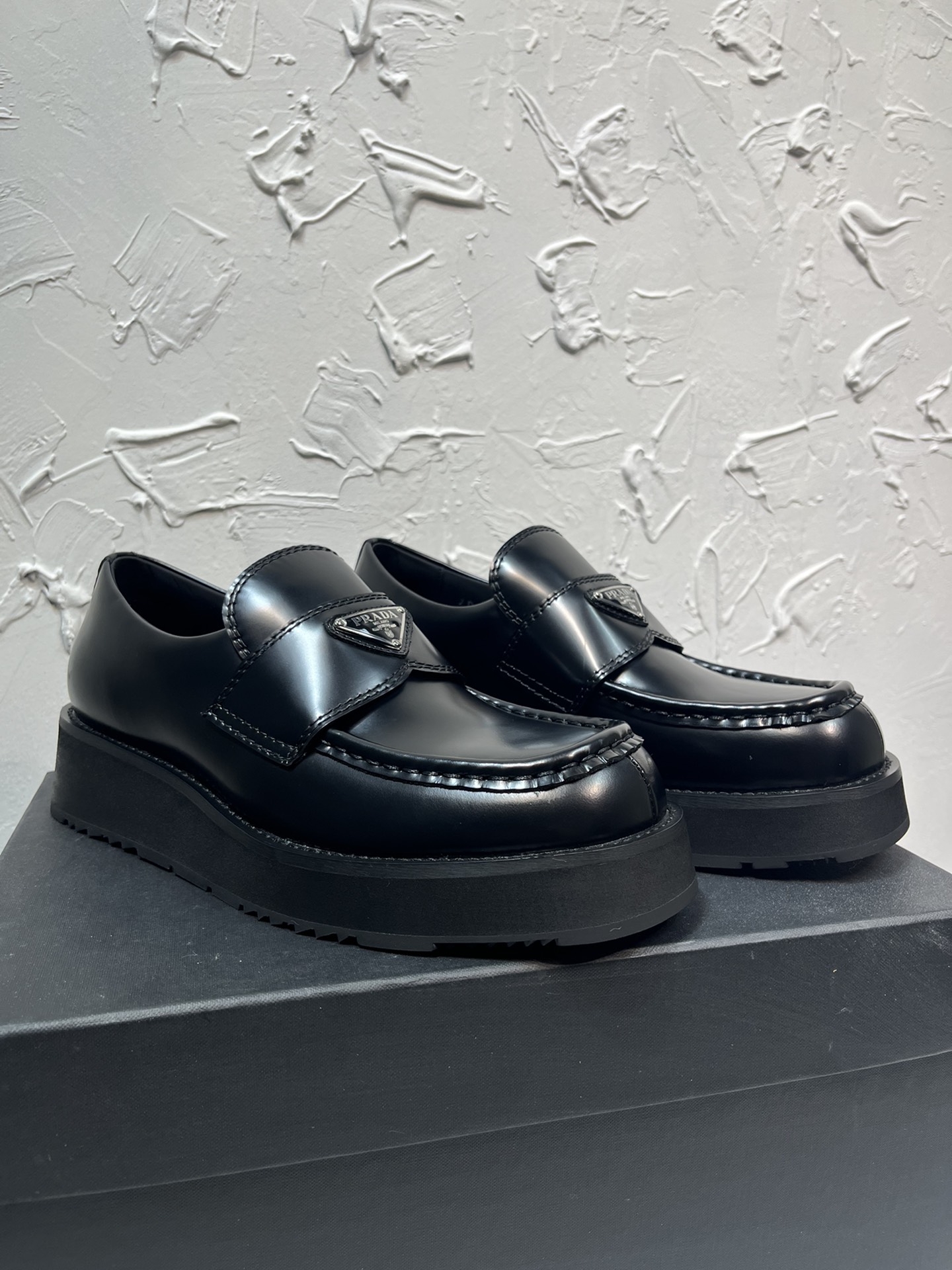 Prada Basic Shoes M