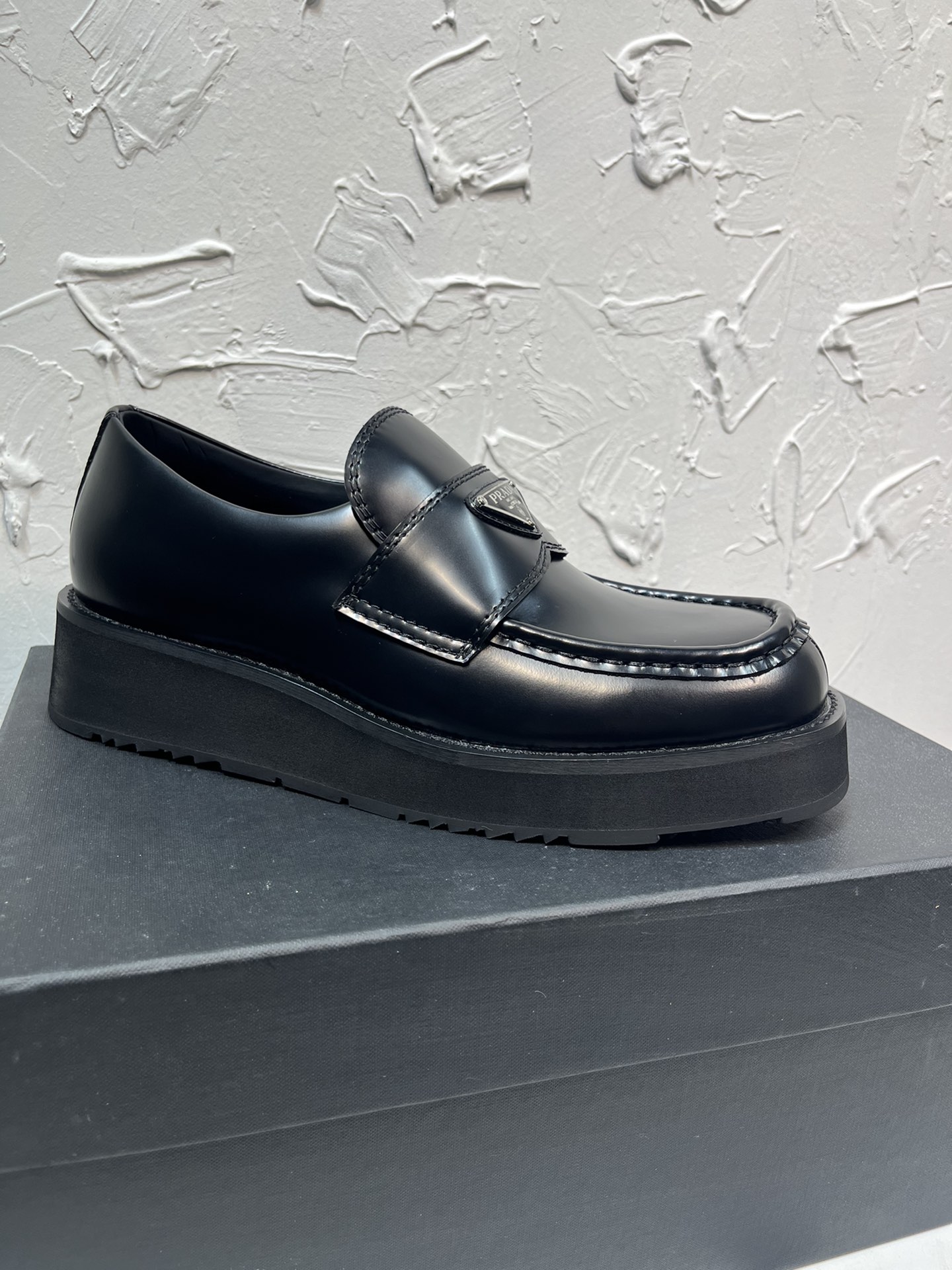 Prada Basic Shoes M