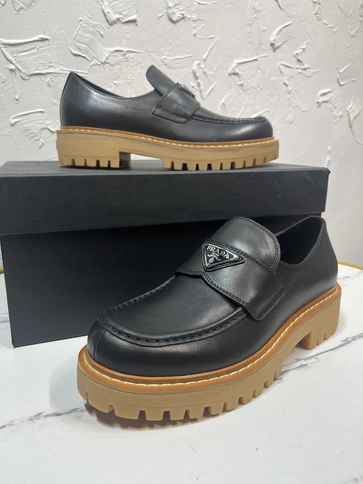 Prada Basic Shoes M