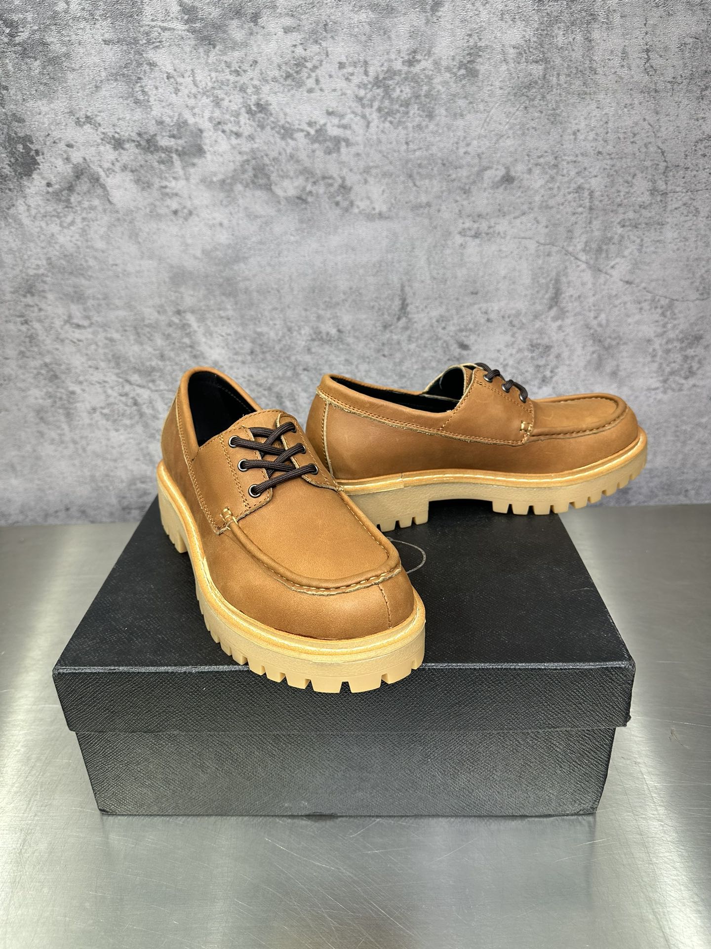 Basic Shoes M