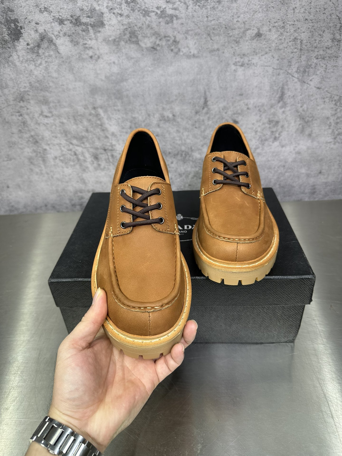 Basic Shoes M