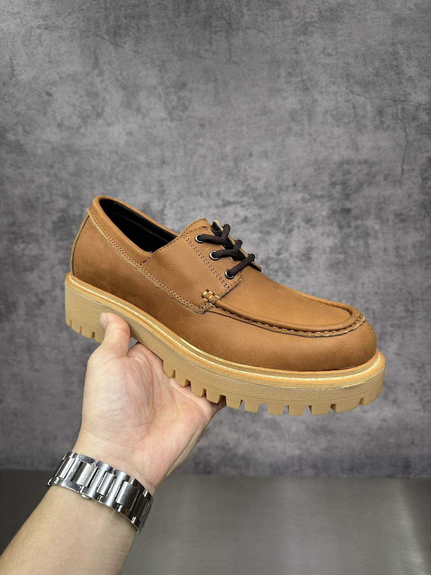Basic Shoes M