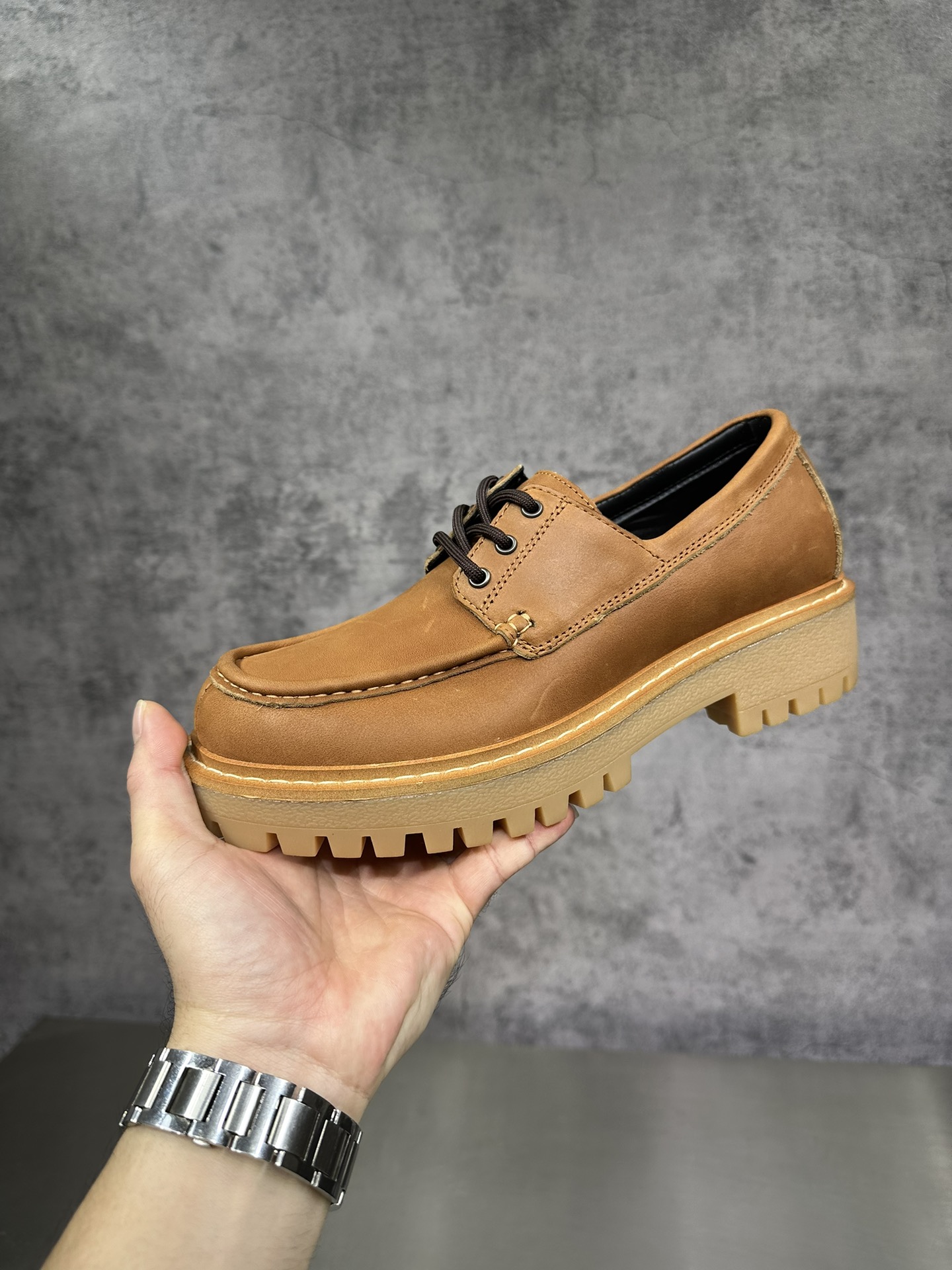 Basic Shoes M