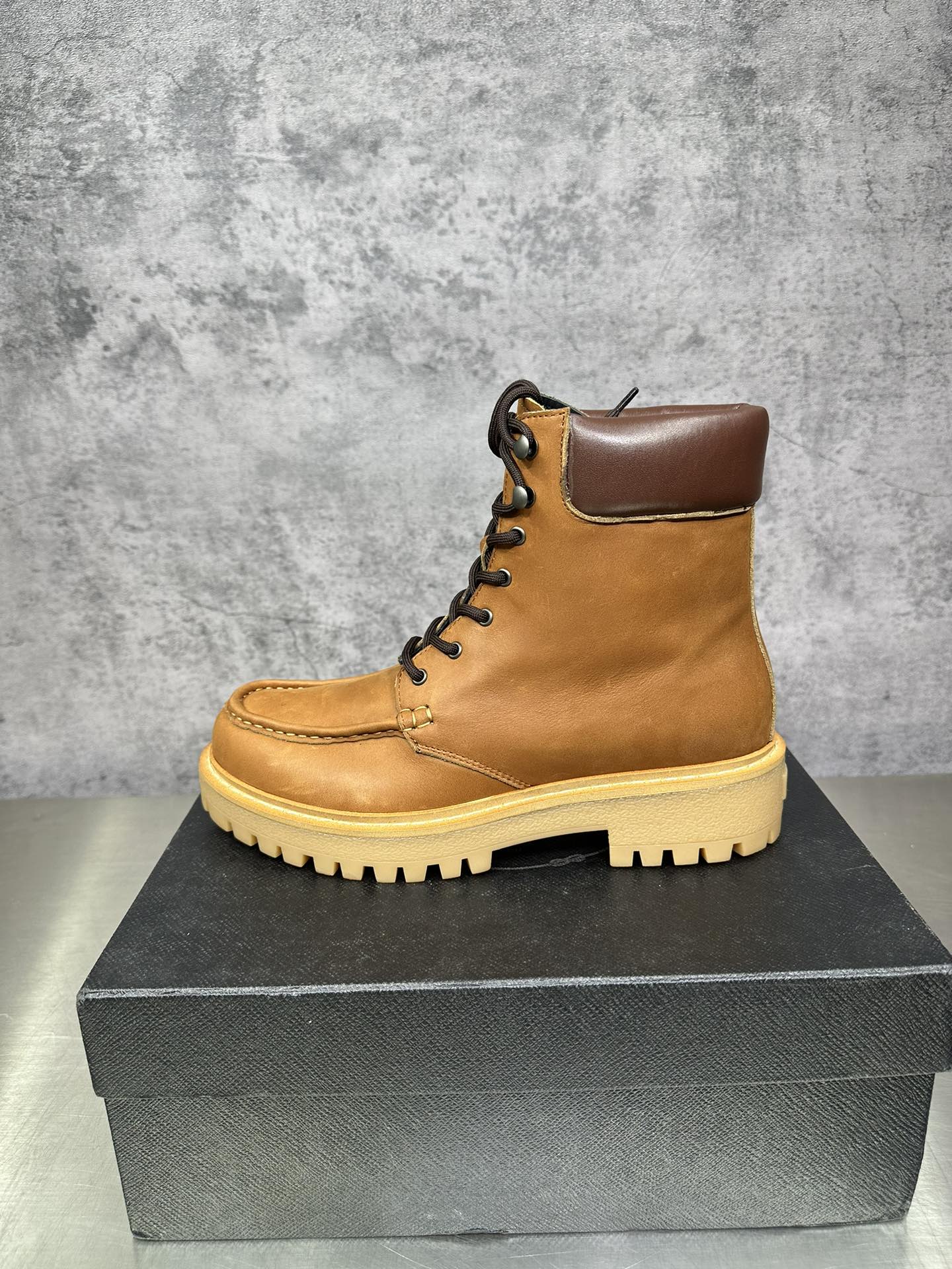 Dr. Martens Prada Boots Cow Leather M