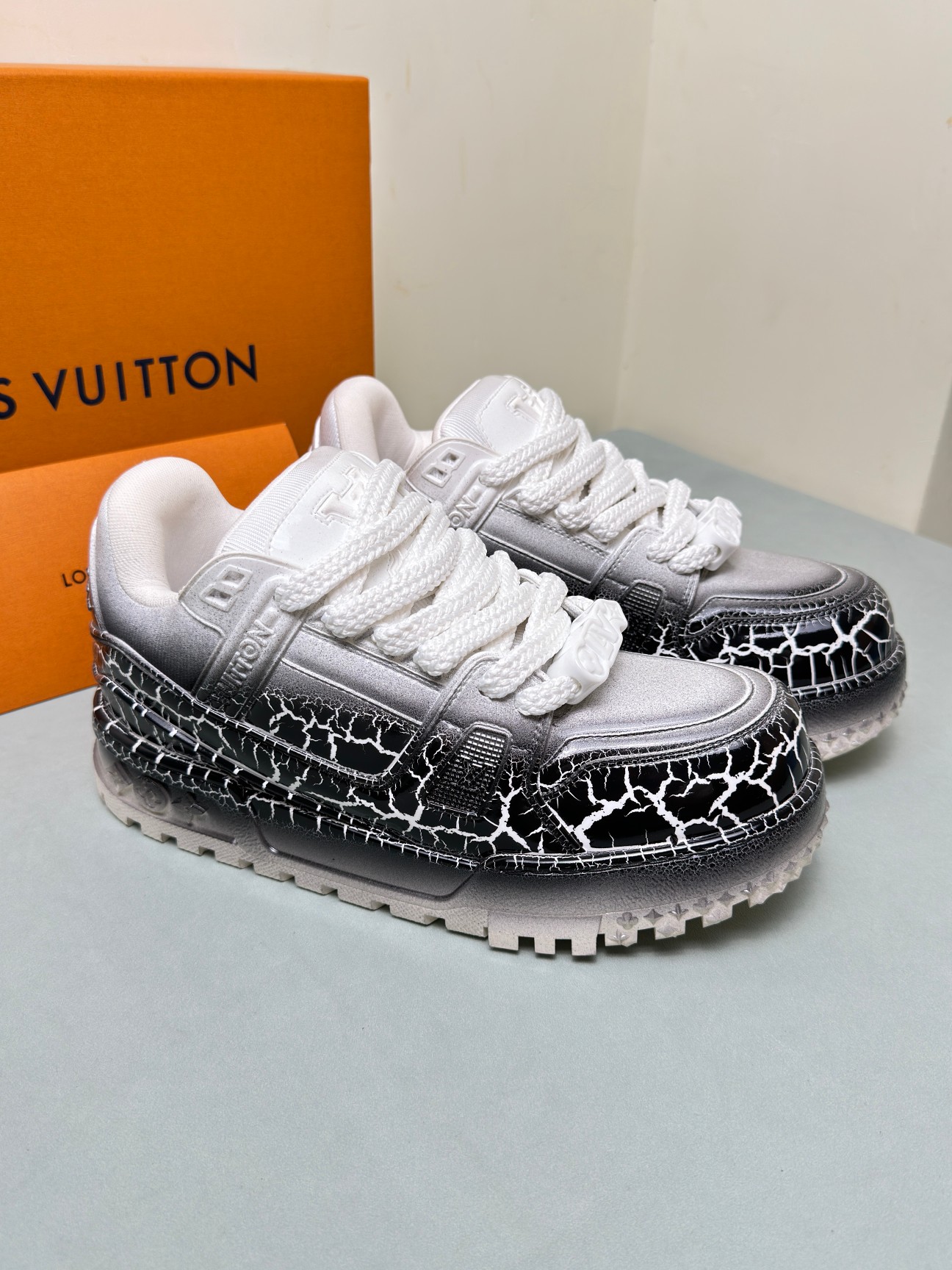 Male Basic Shoes