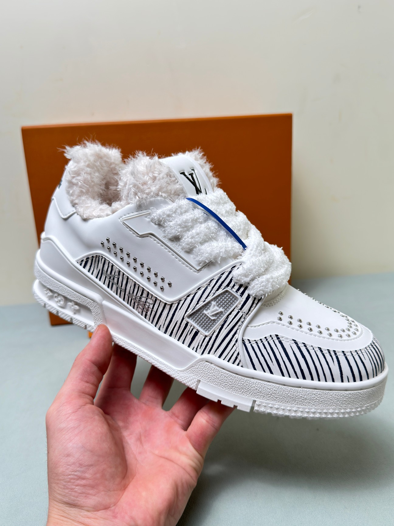 Male Basic Shoes