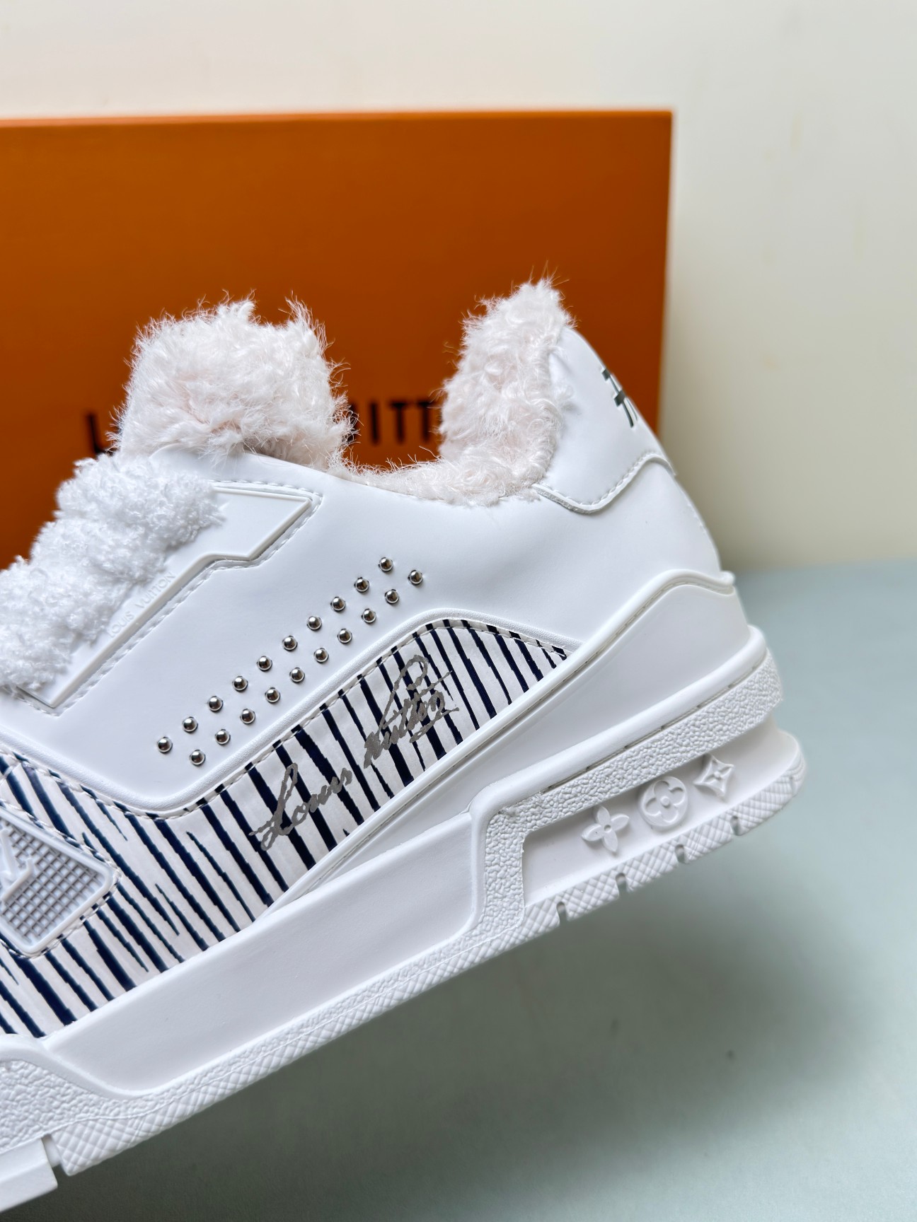 Male Basic Shoes