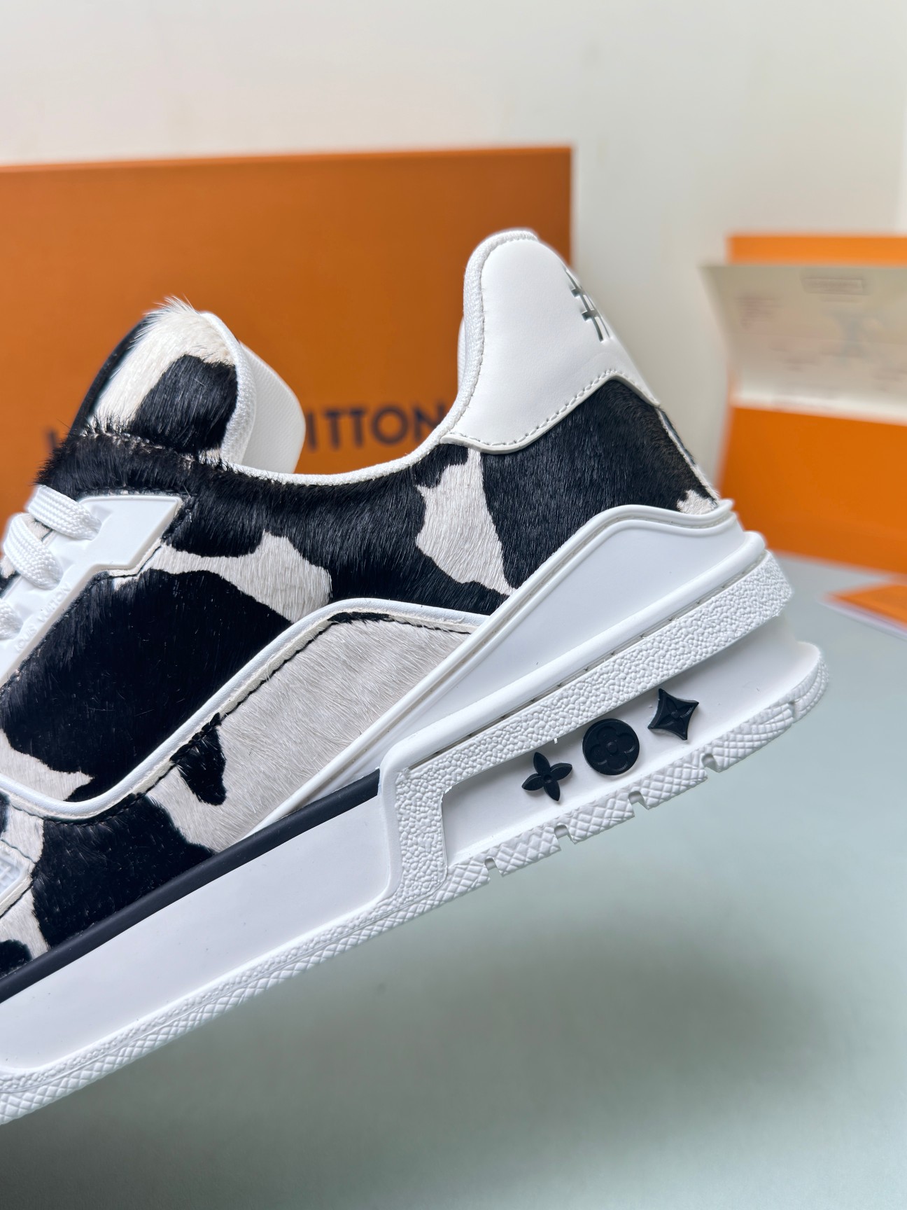 Louis Vuitton Male Basic Shoes M-l