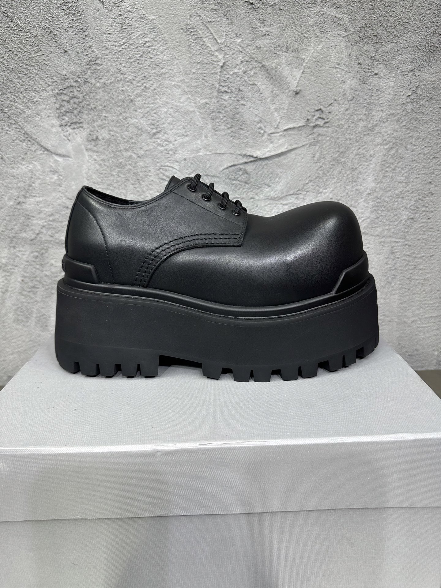 Dr. Martens Male Boots Cow Leather 46-l