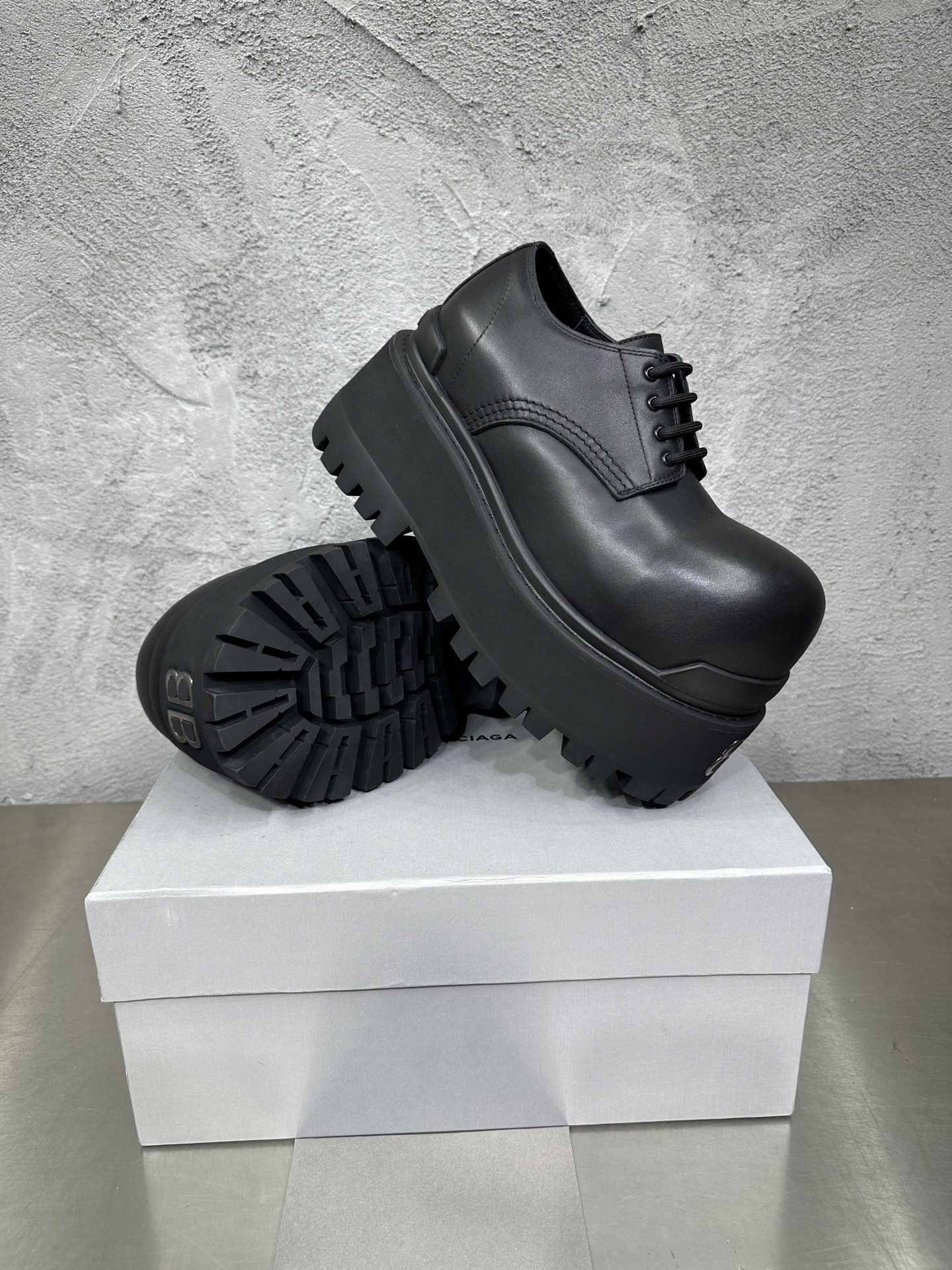 Dr. Martens Male Boots Cow Leather 46-l