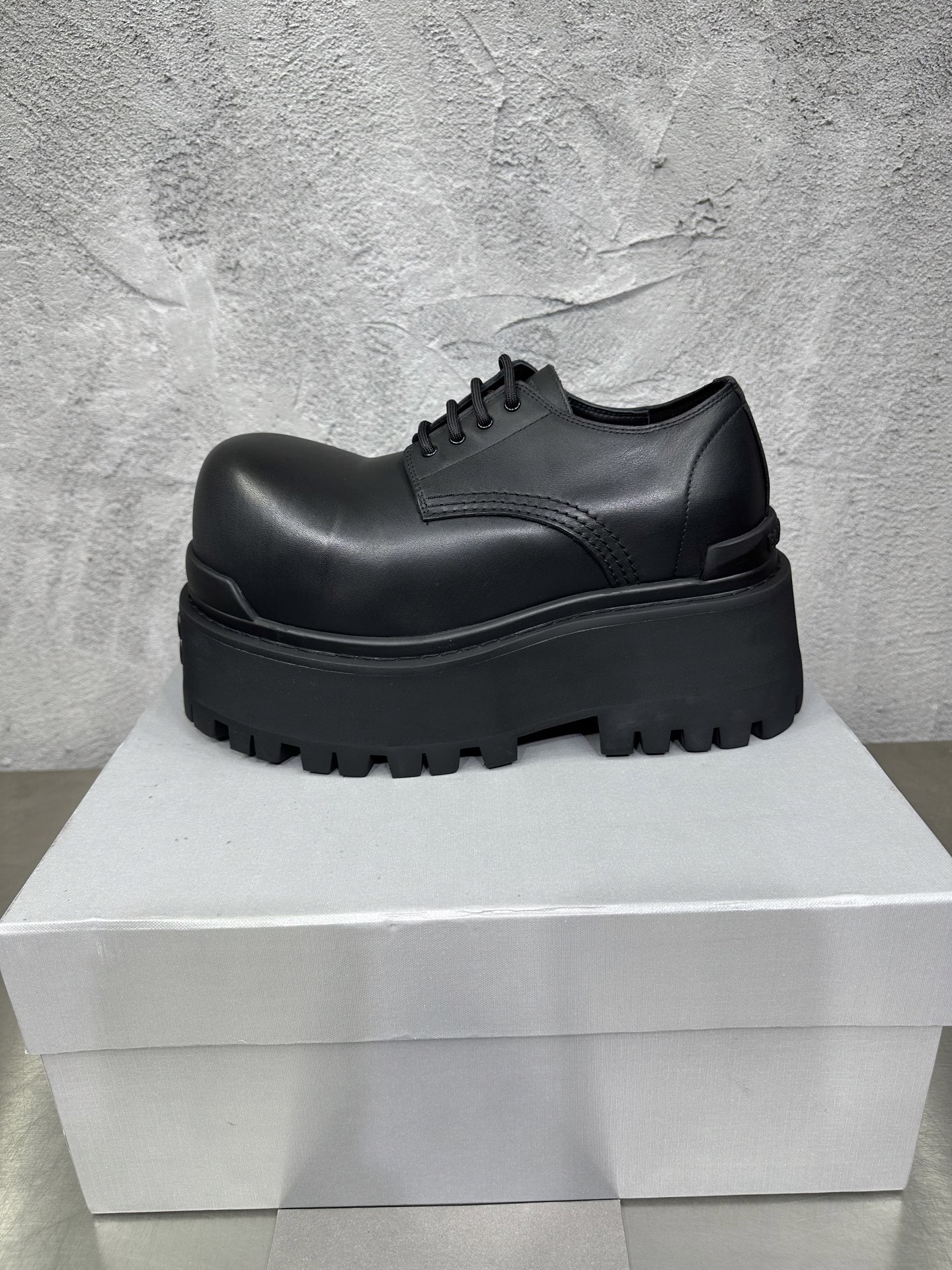 Dr. Martens Male Boots Cow Leather 46-l