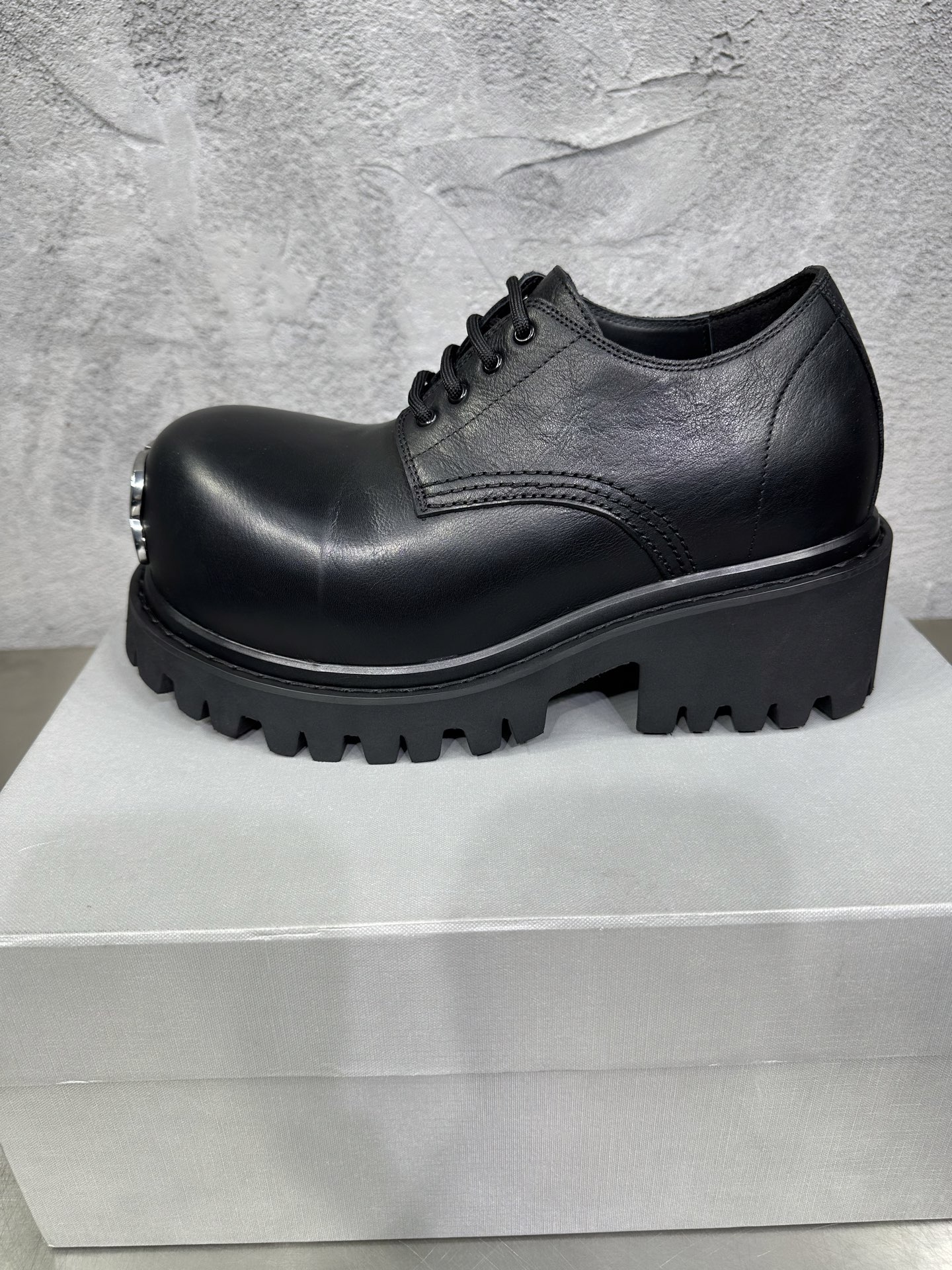Male Basic Shoes