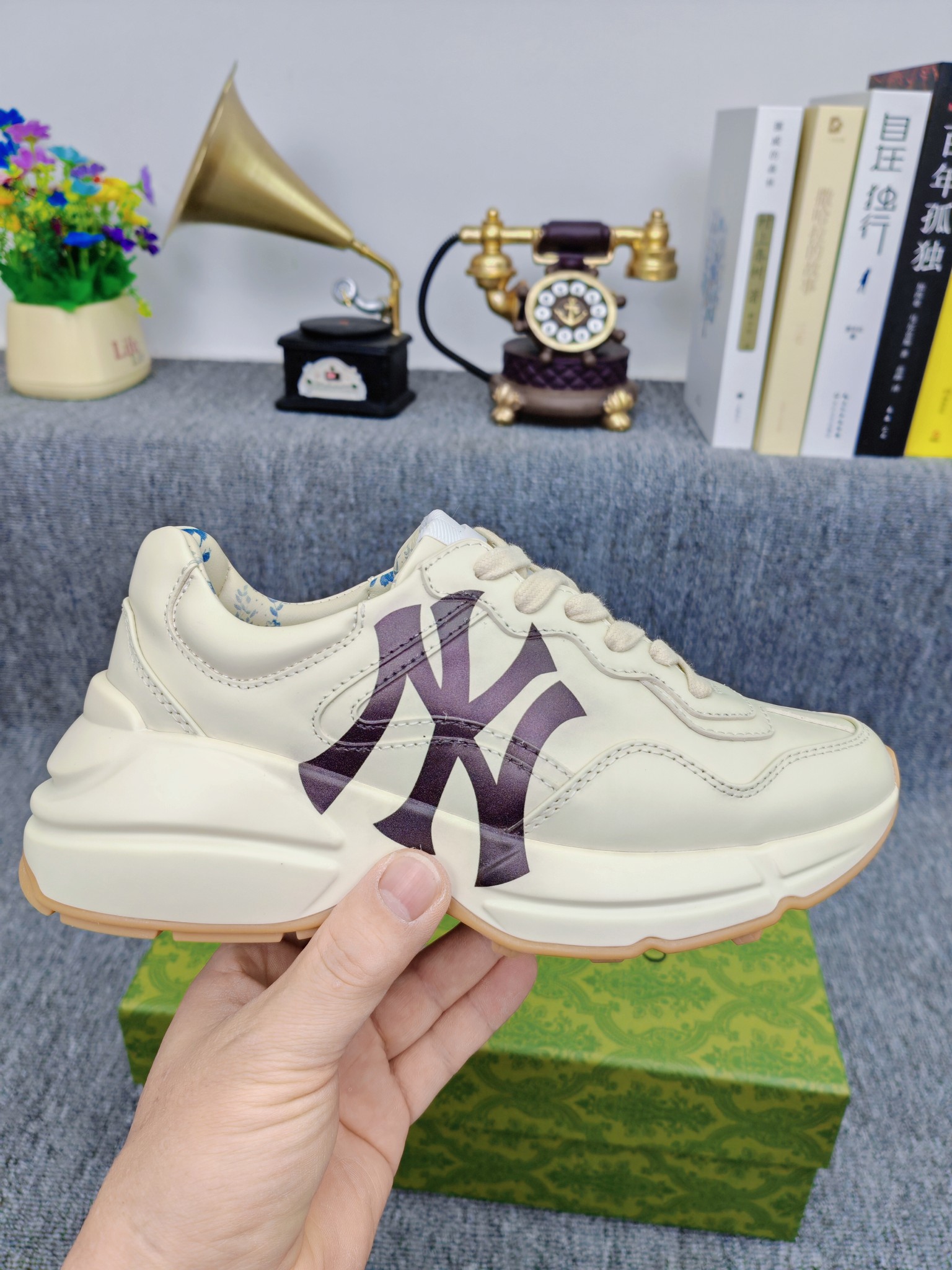 Gucci Male Basic Shoes L