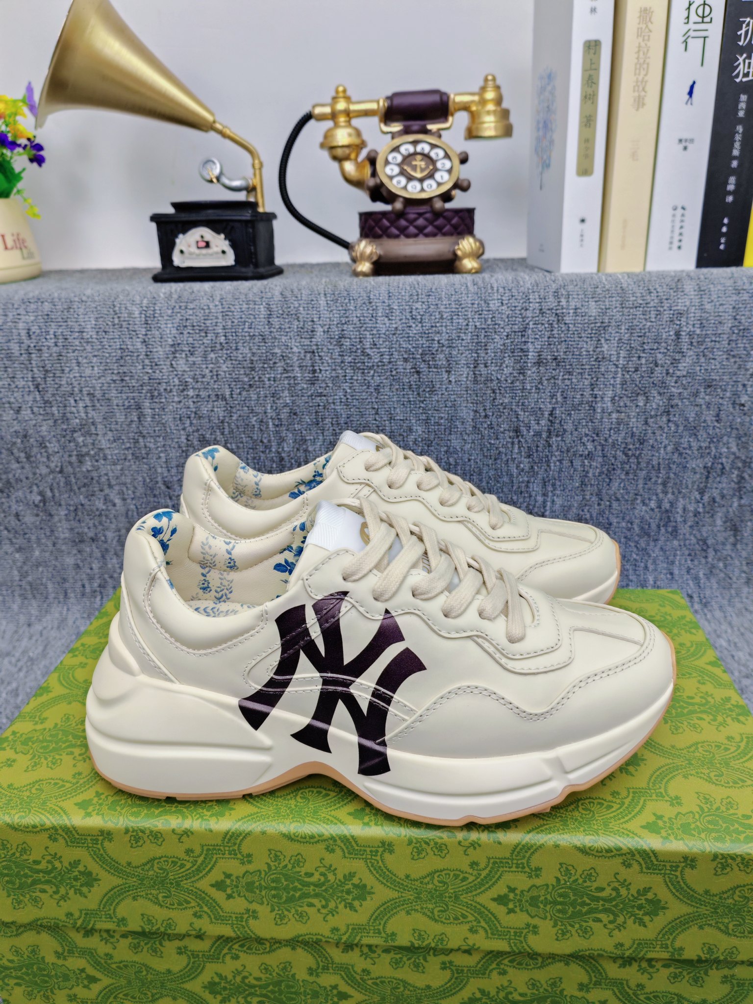 Gucci Male Basic Shoes L