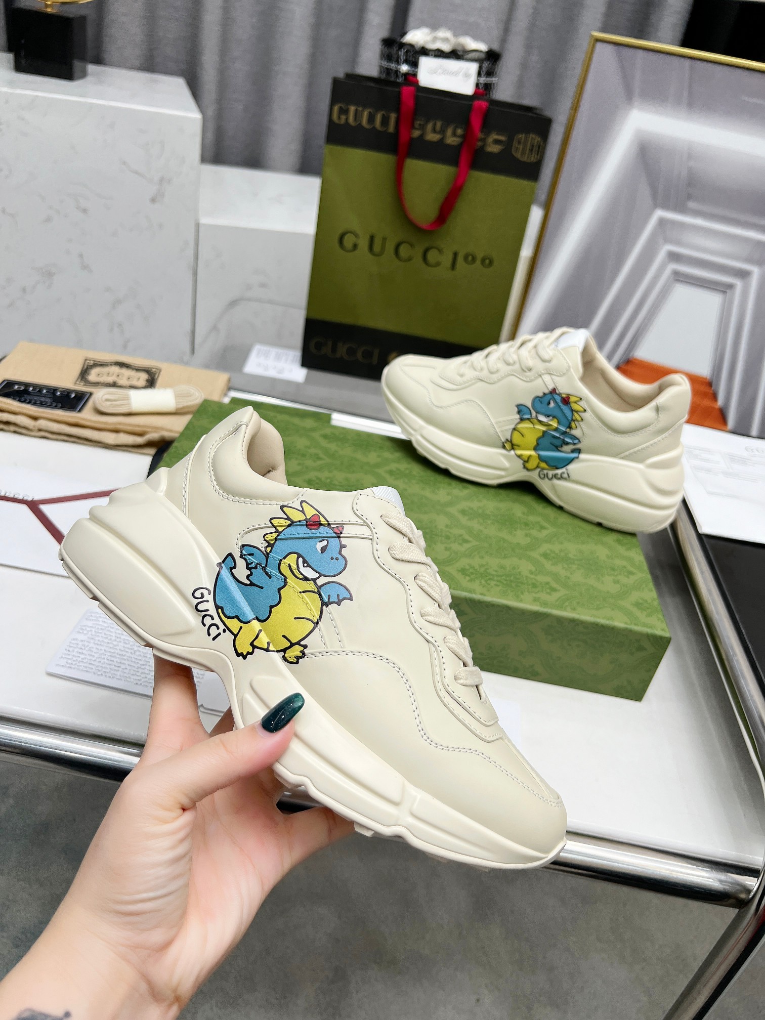 Gucci Male Basic Shoes L