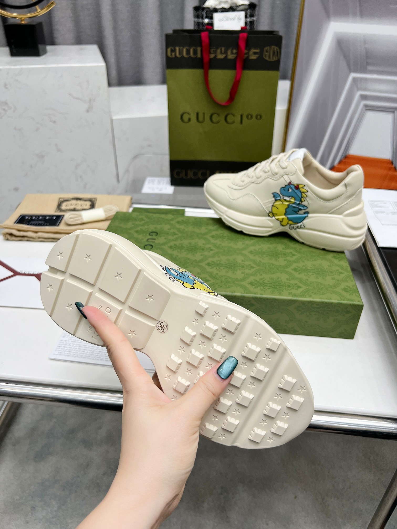 Gucci Male Basic Shoes L