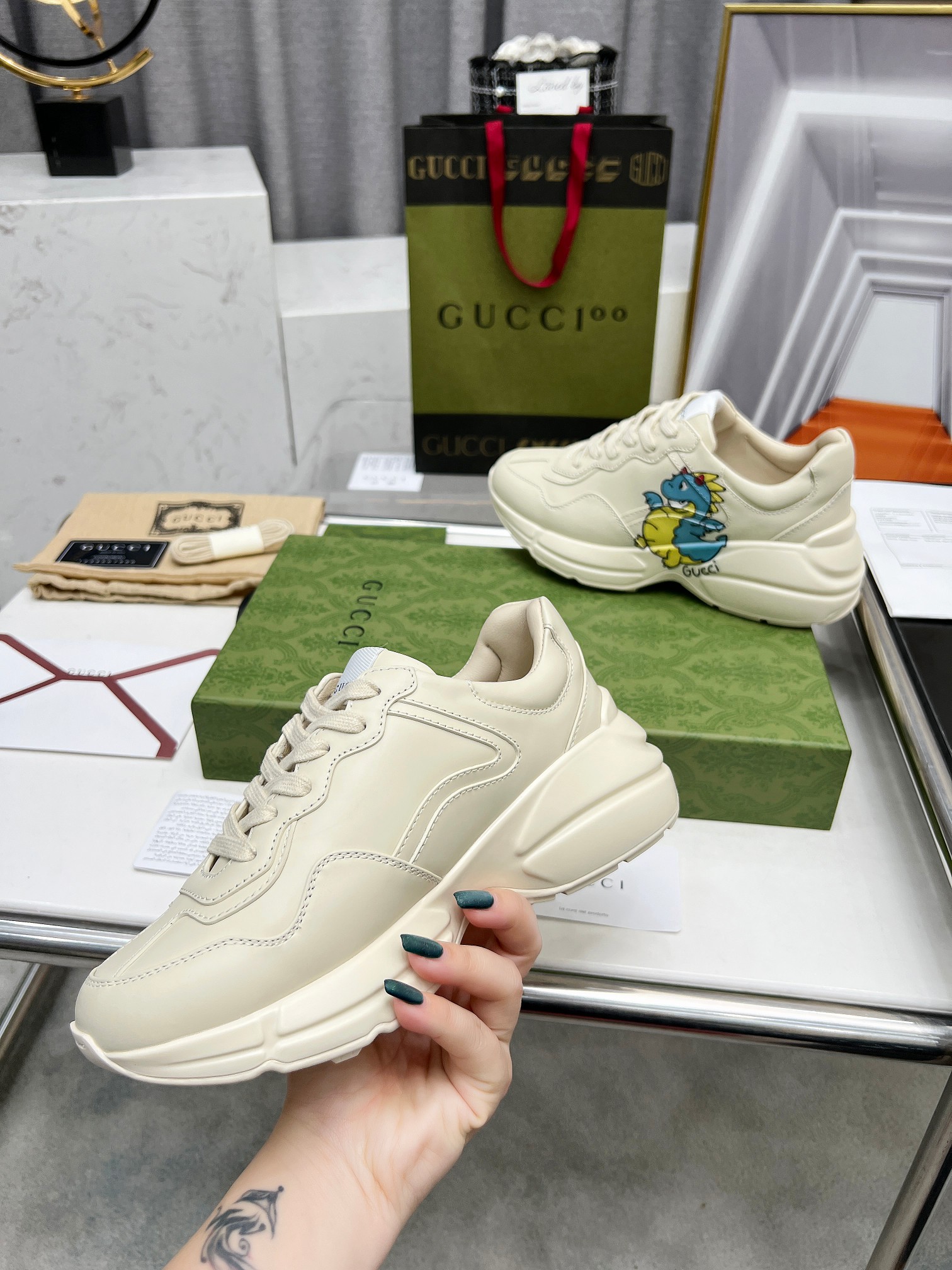Gucci Male Basic Shoes L