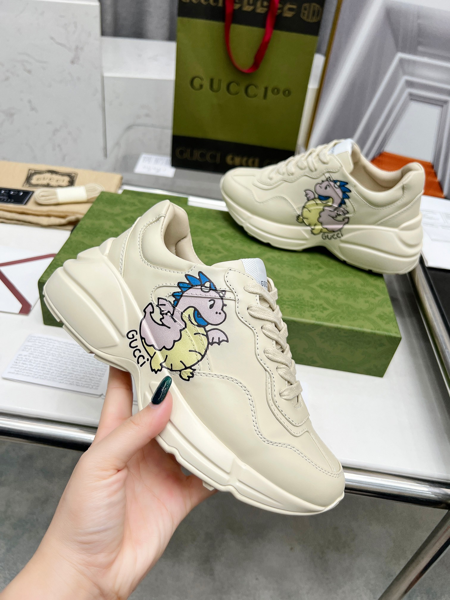 Gucci Male Basic Shoes L