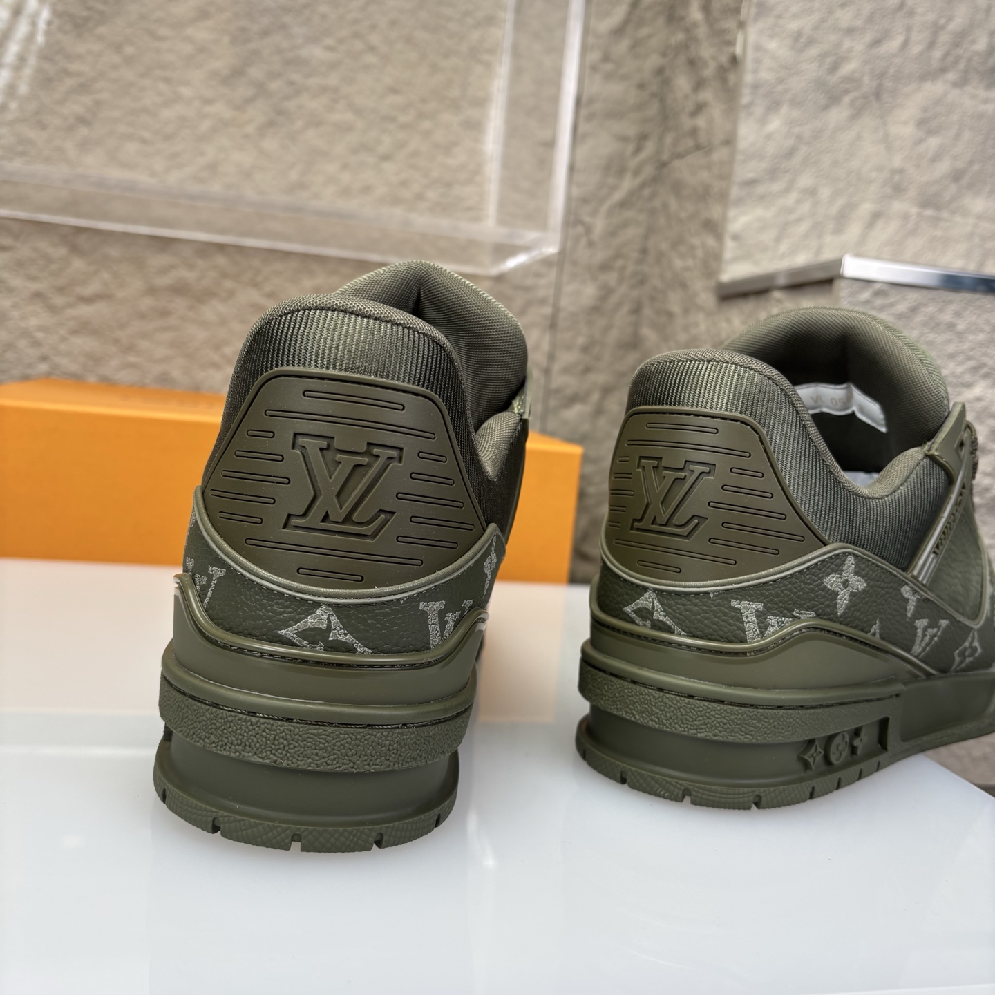 Louis Vuitton Male Board Shoes L