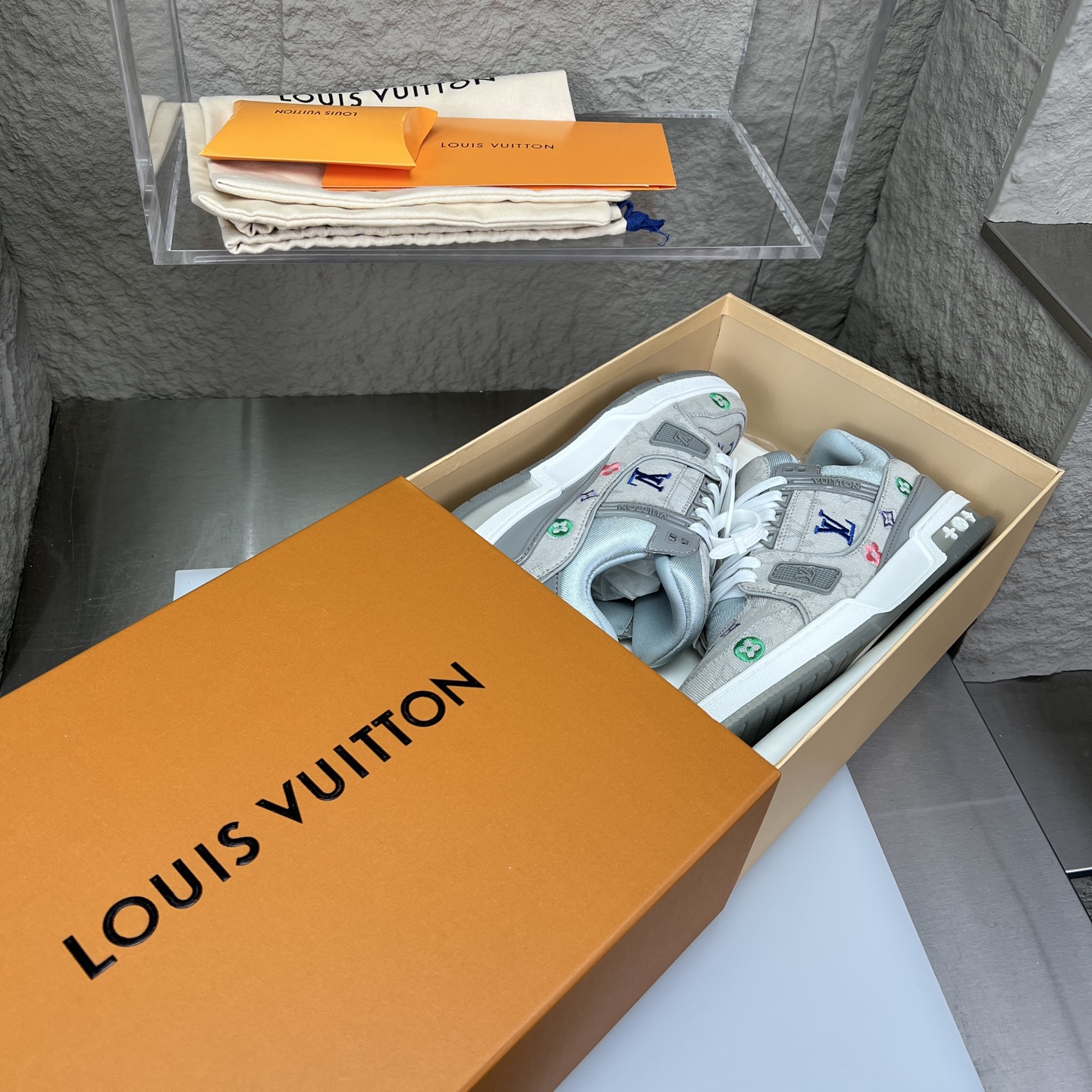 Louis Vuitton Male Board Shoes L