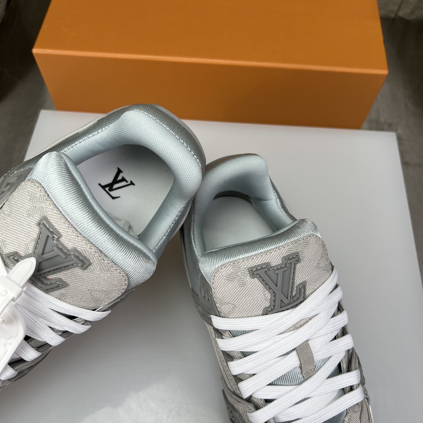 Louis Vuitton Male Board Shoes L