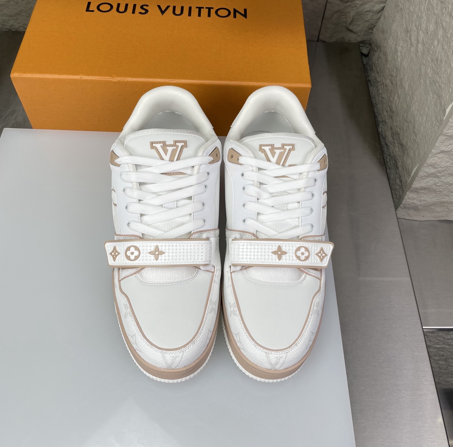 Louis Vuitton Male Board Shoes L