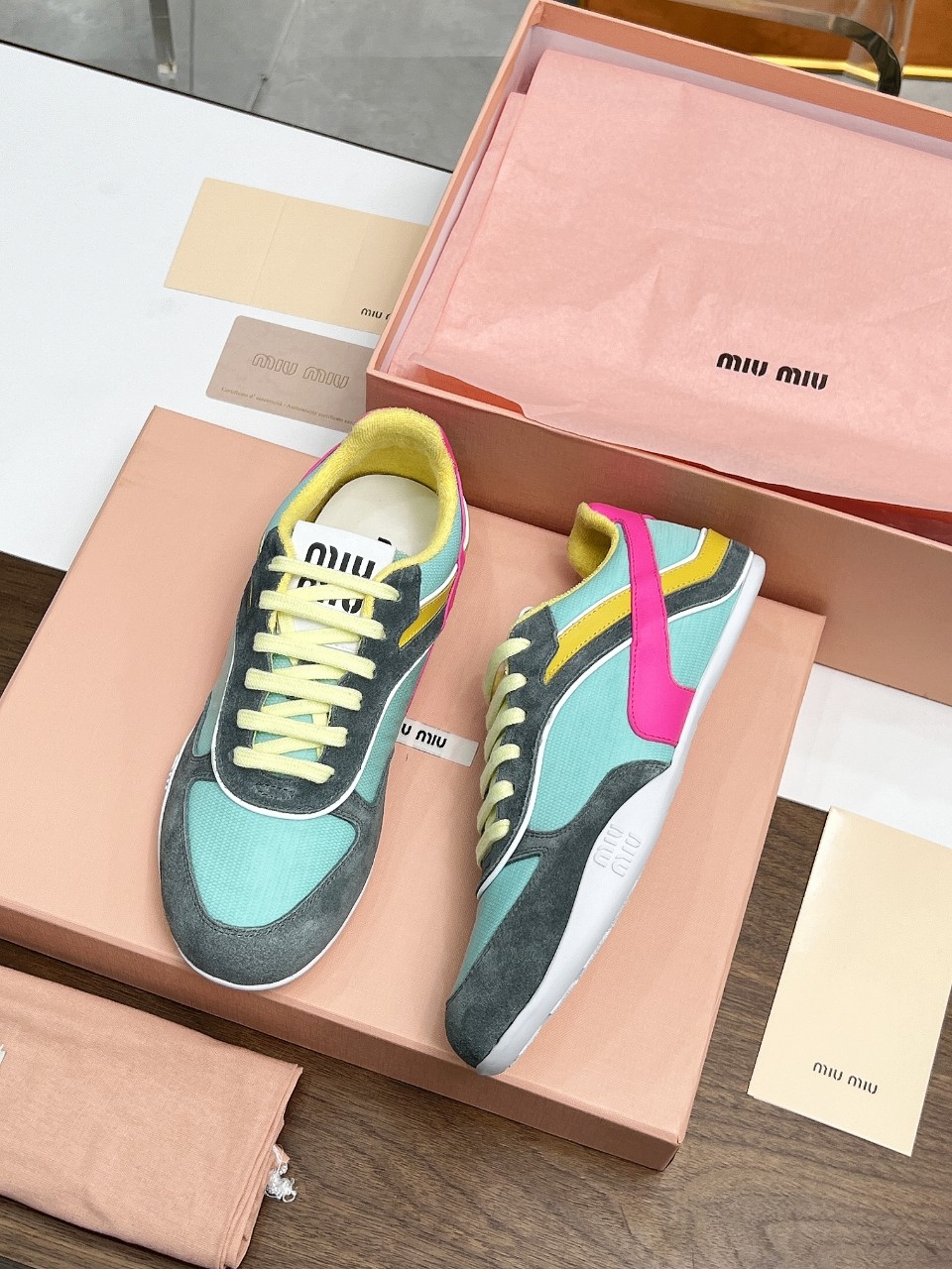 Miu Miu Male Basic Shoes Mesh Lightweight M