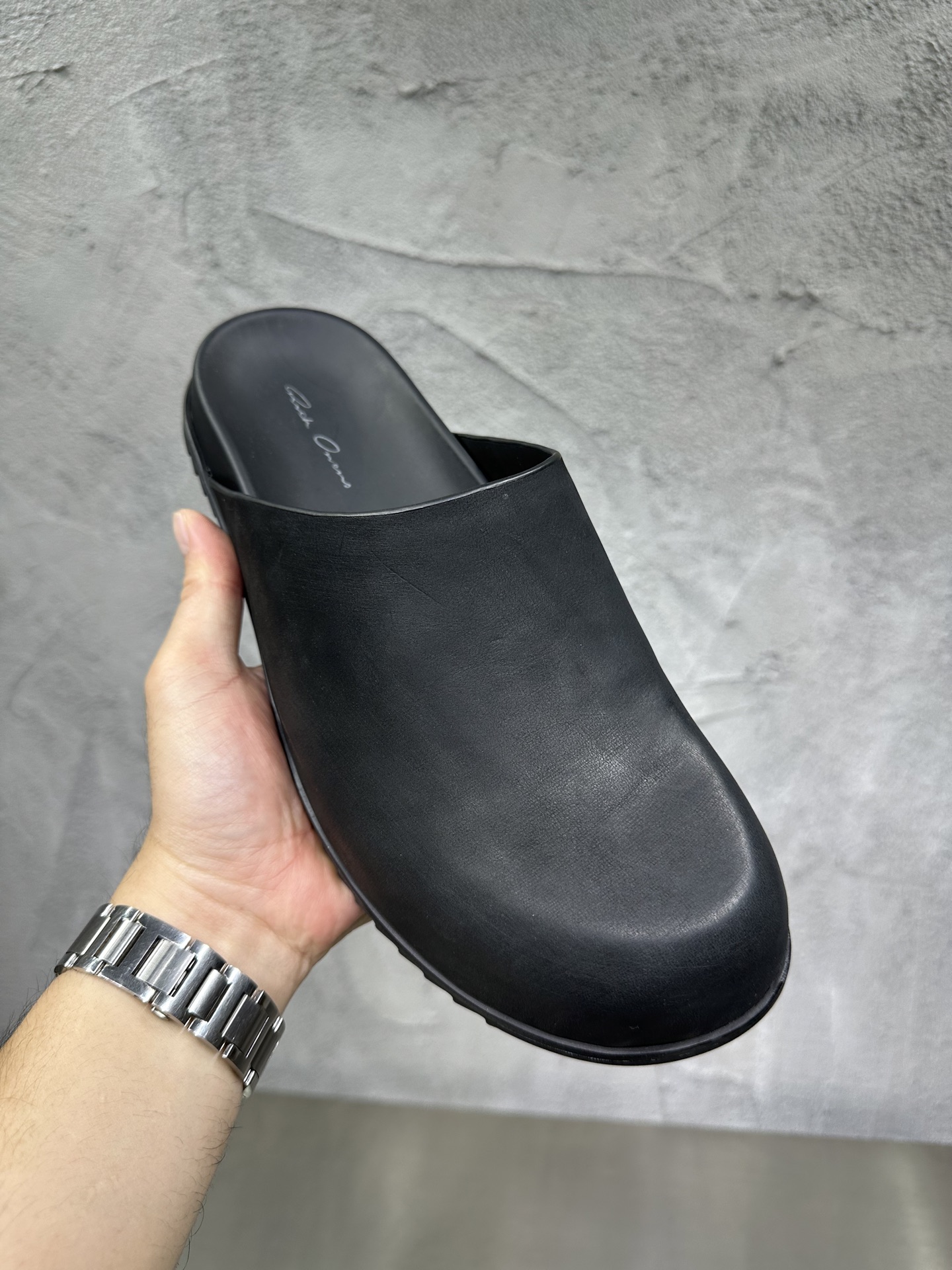 Slippers Black 46