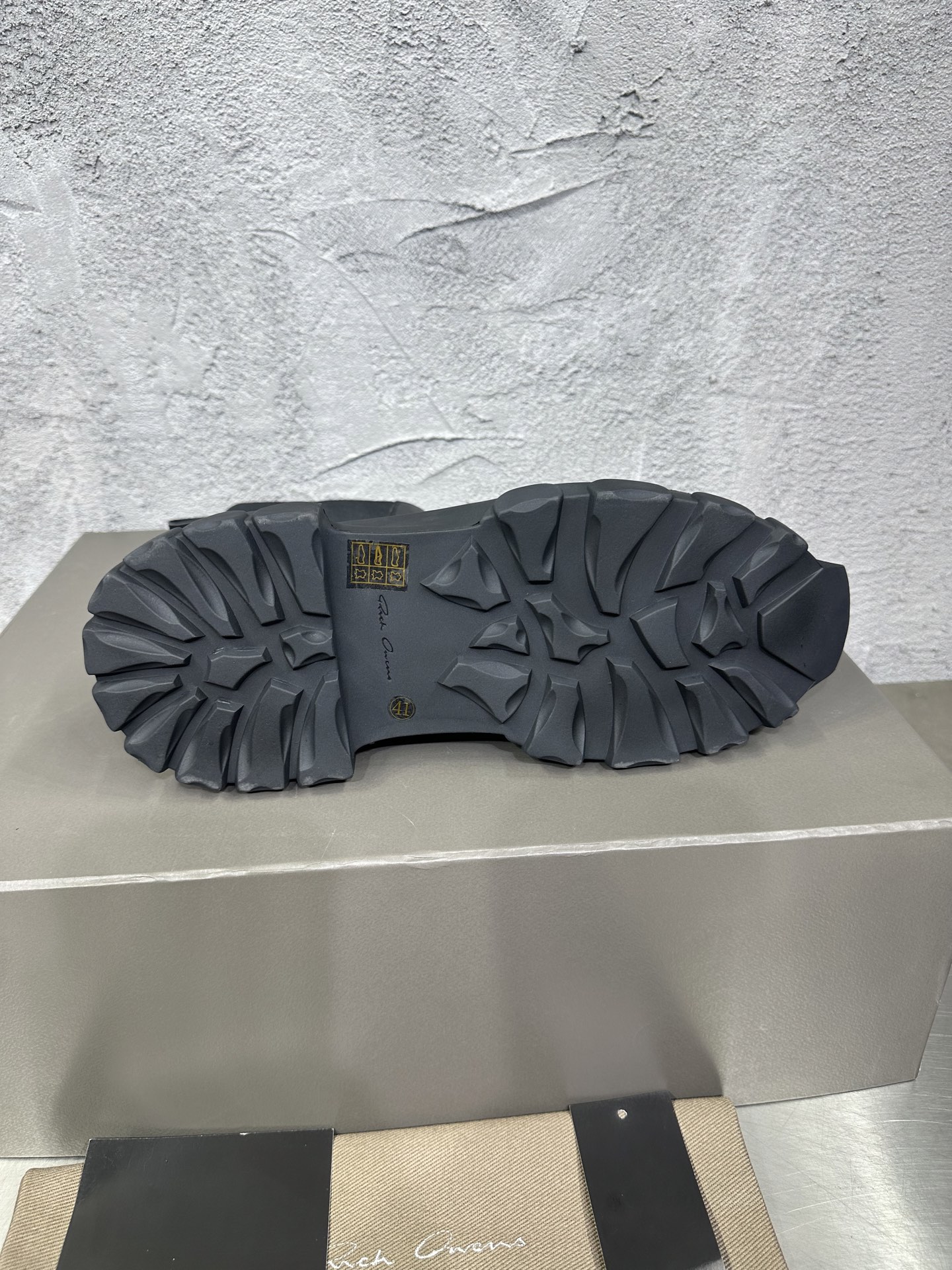 Male Basic Shoes Black 46