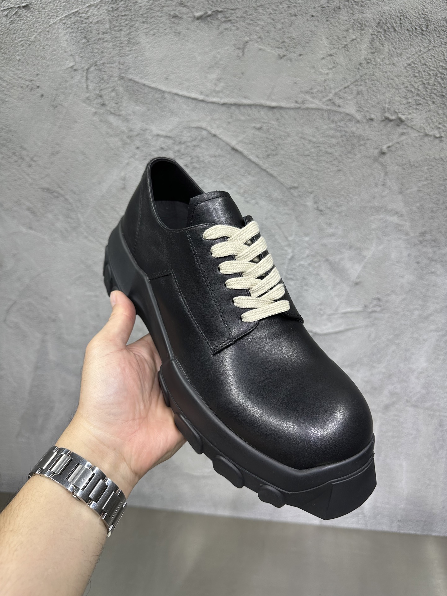 Basic Shoes Black 46
