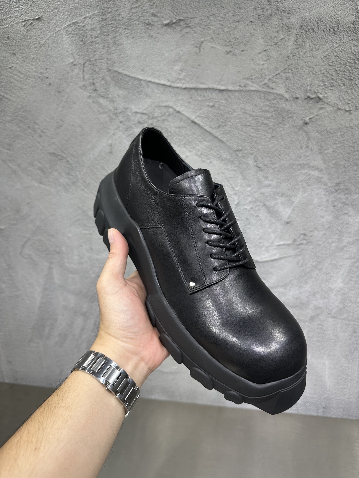 Basic Shoes Black 46