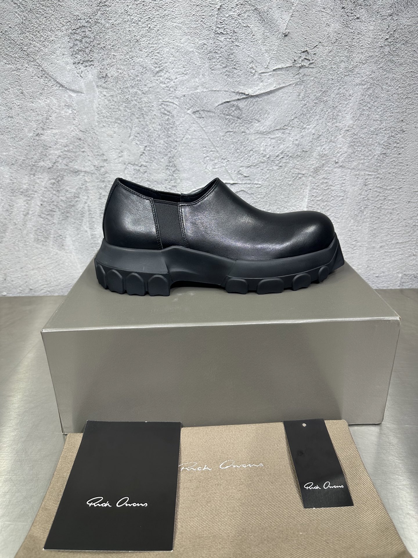 Male Basic Shoes Black 46