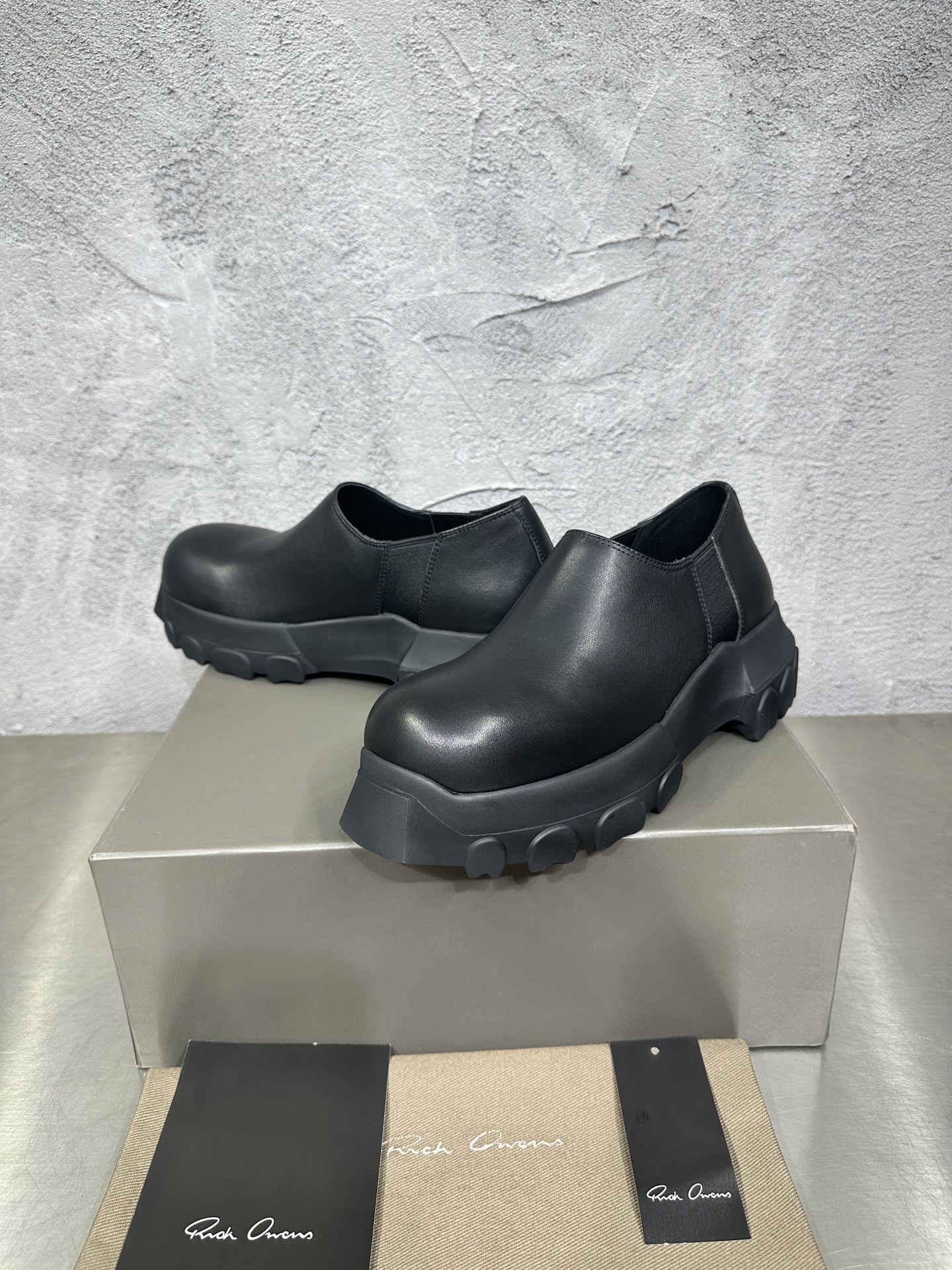 Male Basic Shoes Black 46