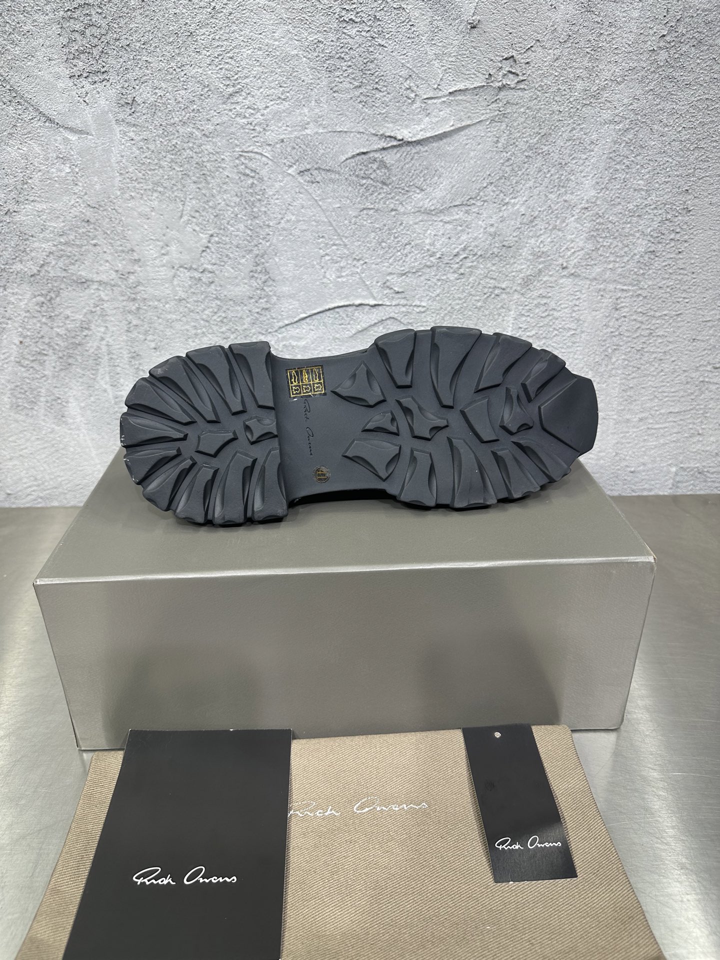 Male Basic Shoes Black 46