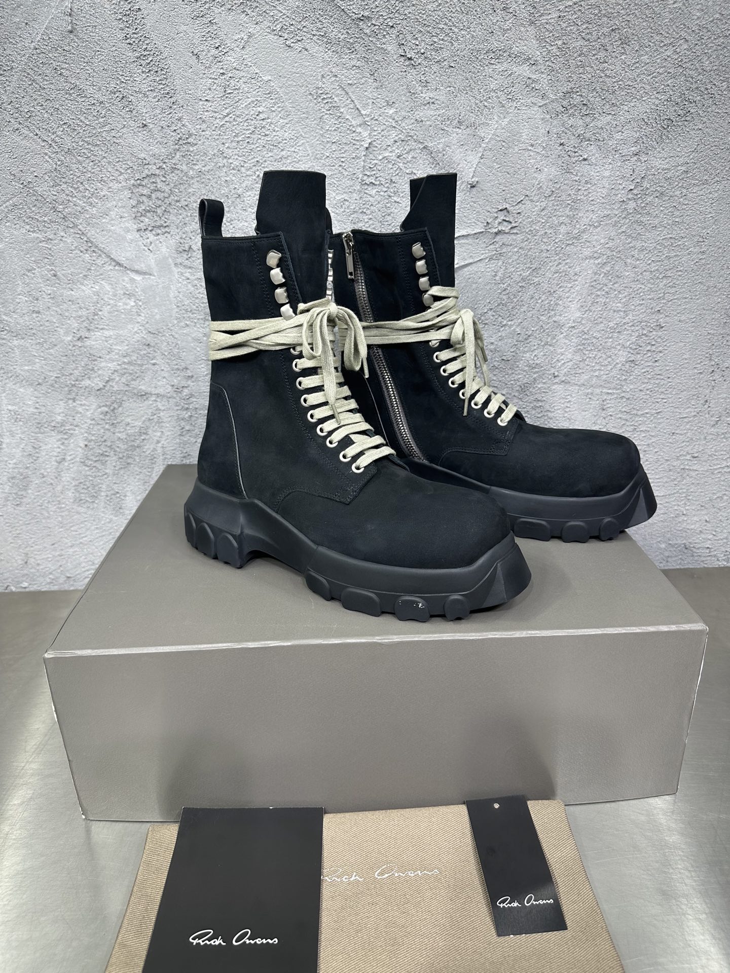 Male Basic Shoes Black 46