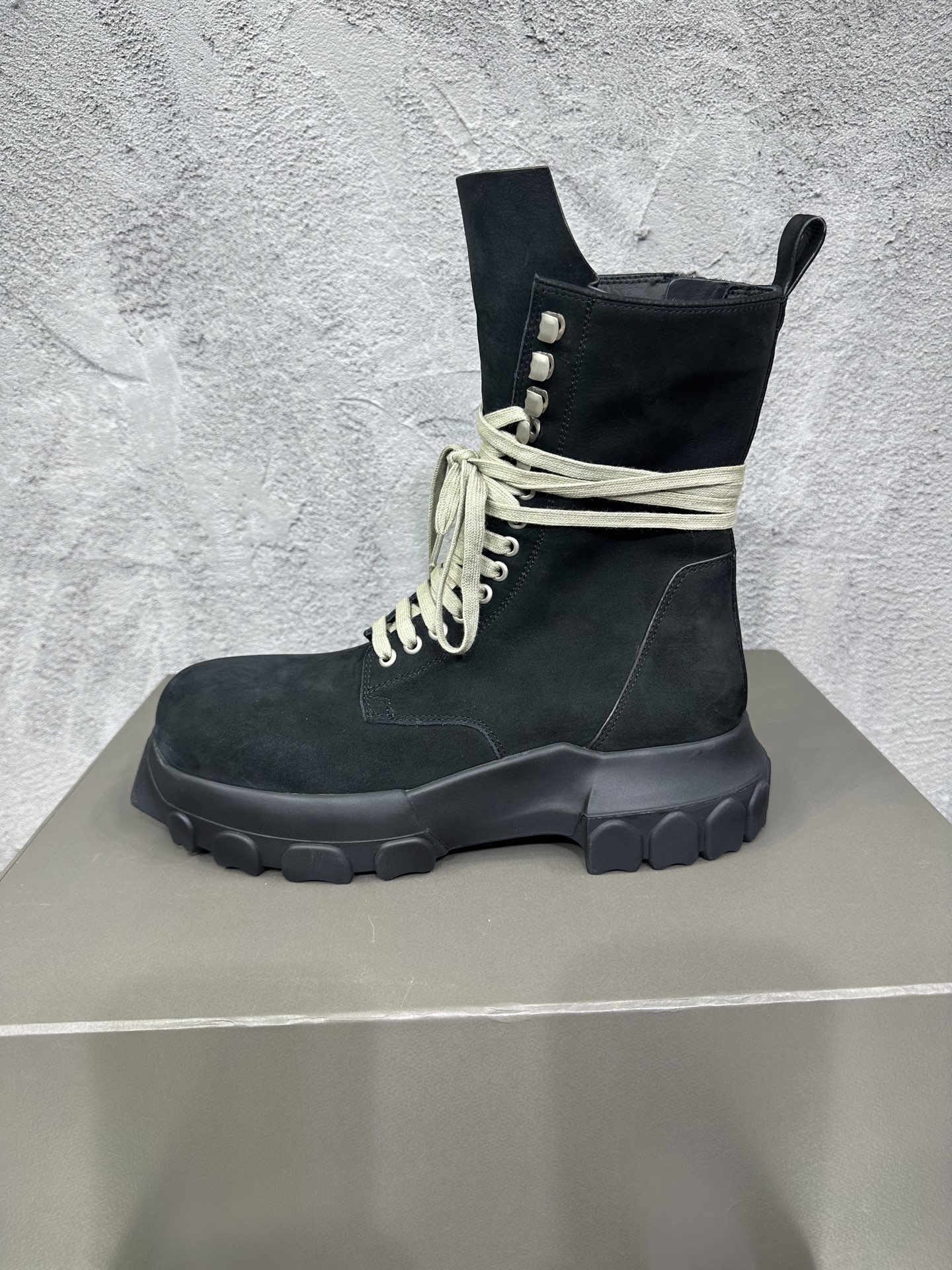 Male Basic Shoes Black 46