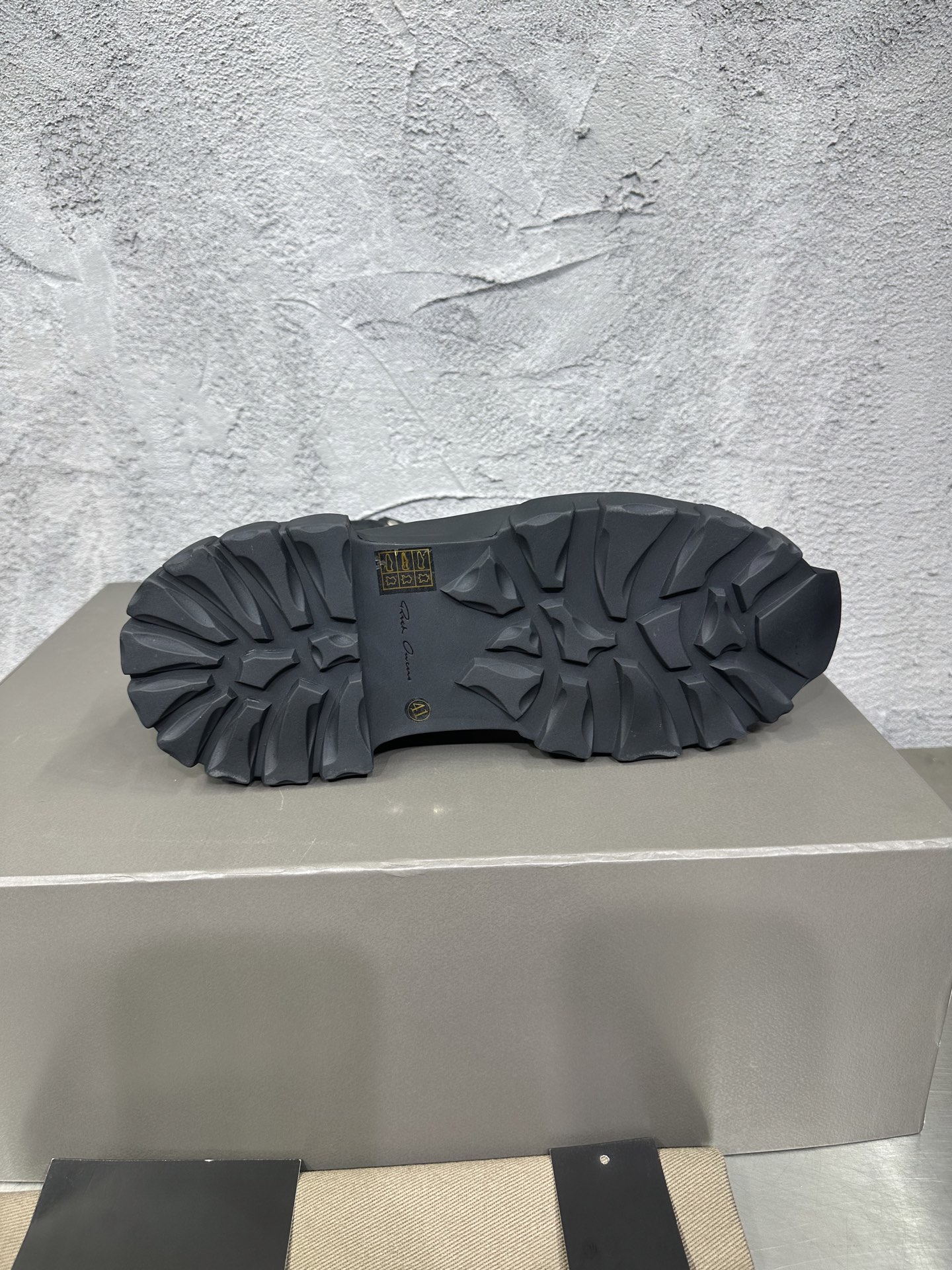 Male Basic Shoes Black 46