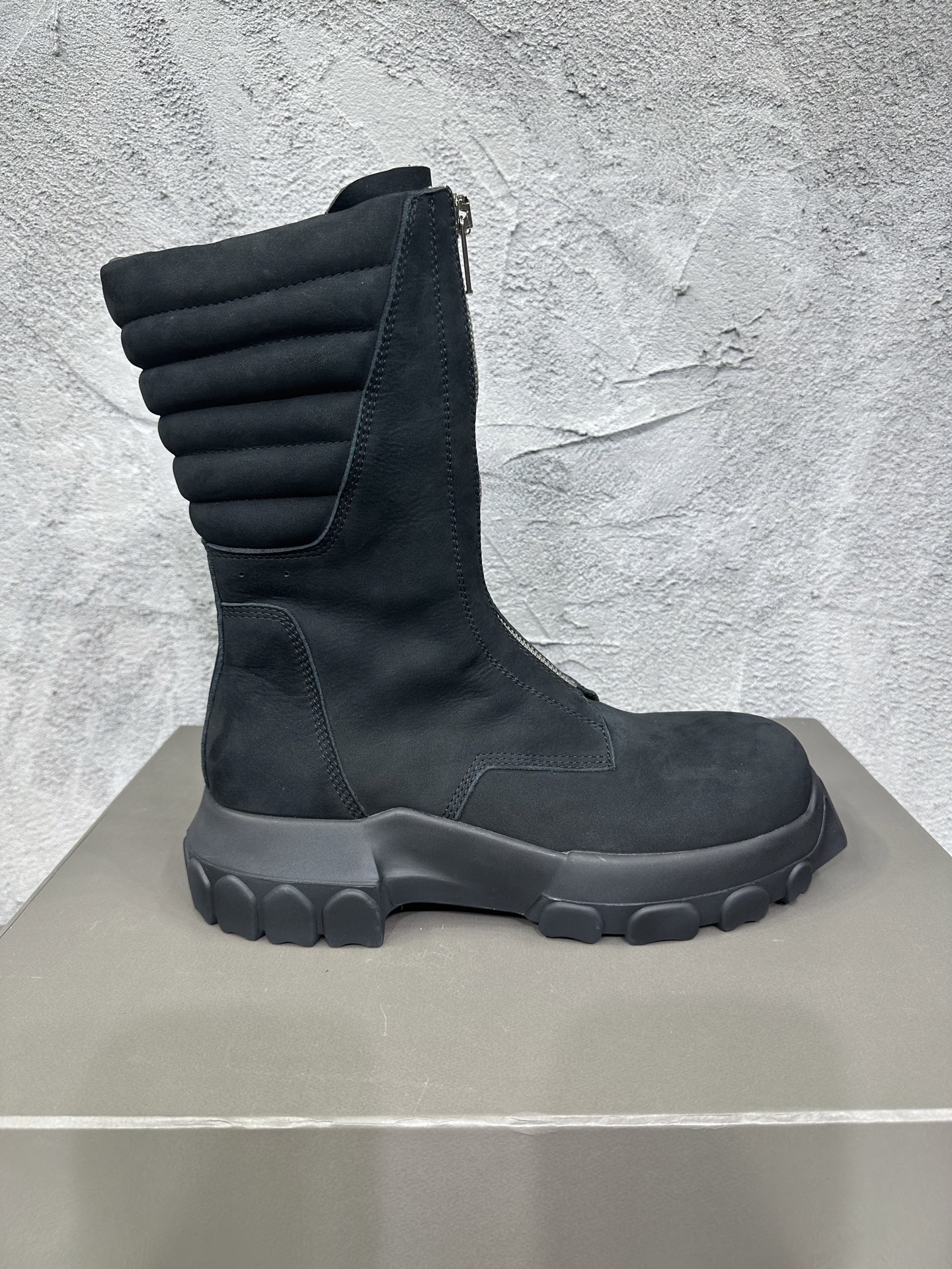 Male Basic Shoes Black 46