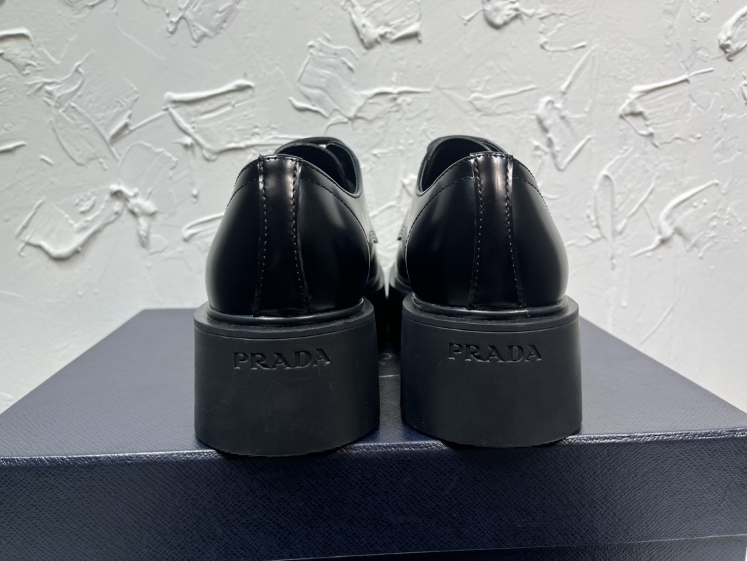 Prada Loafers Cow Leather M