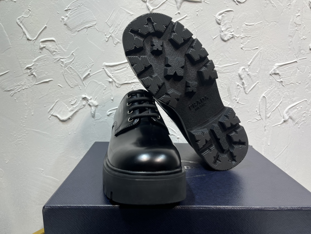 Prada Loafers Cow Leather M