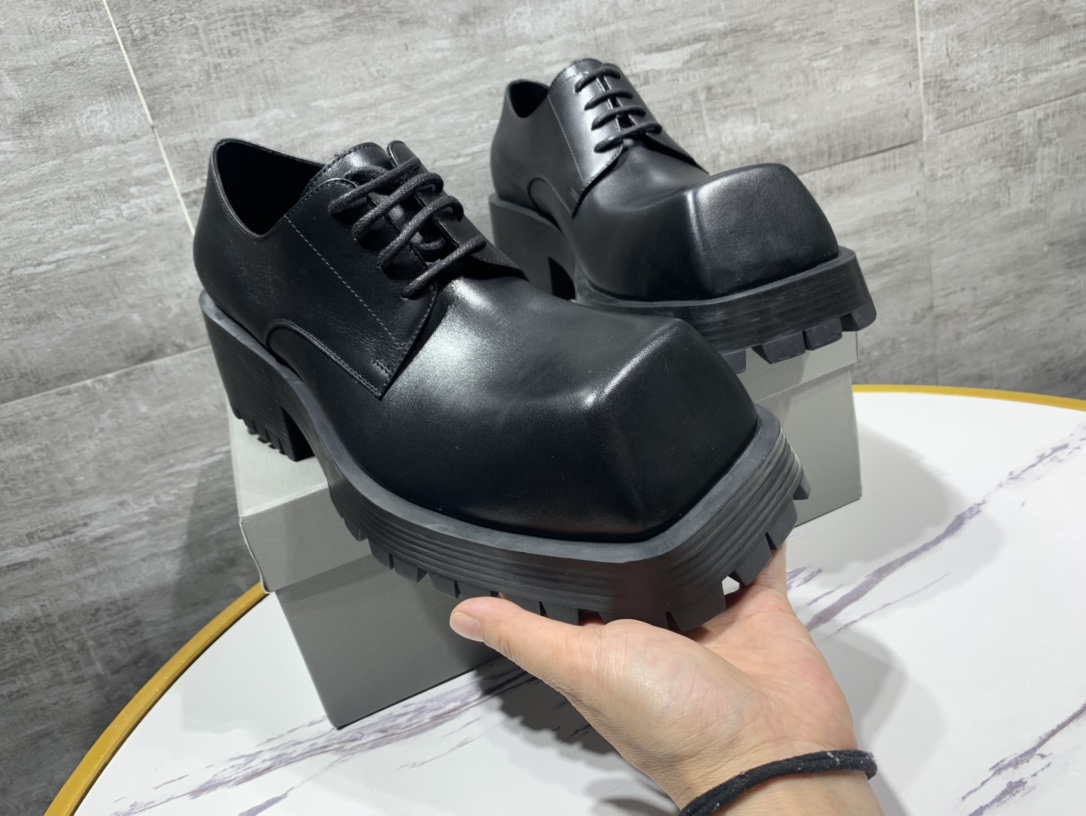 Balenciaga Male Basic Shoes M-l