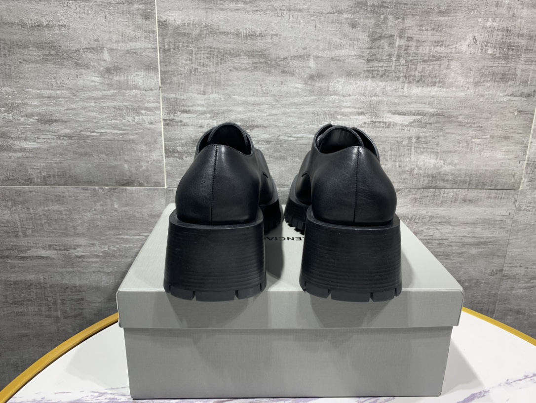 Balenciaga Male Basic Shoes M-l