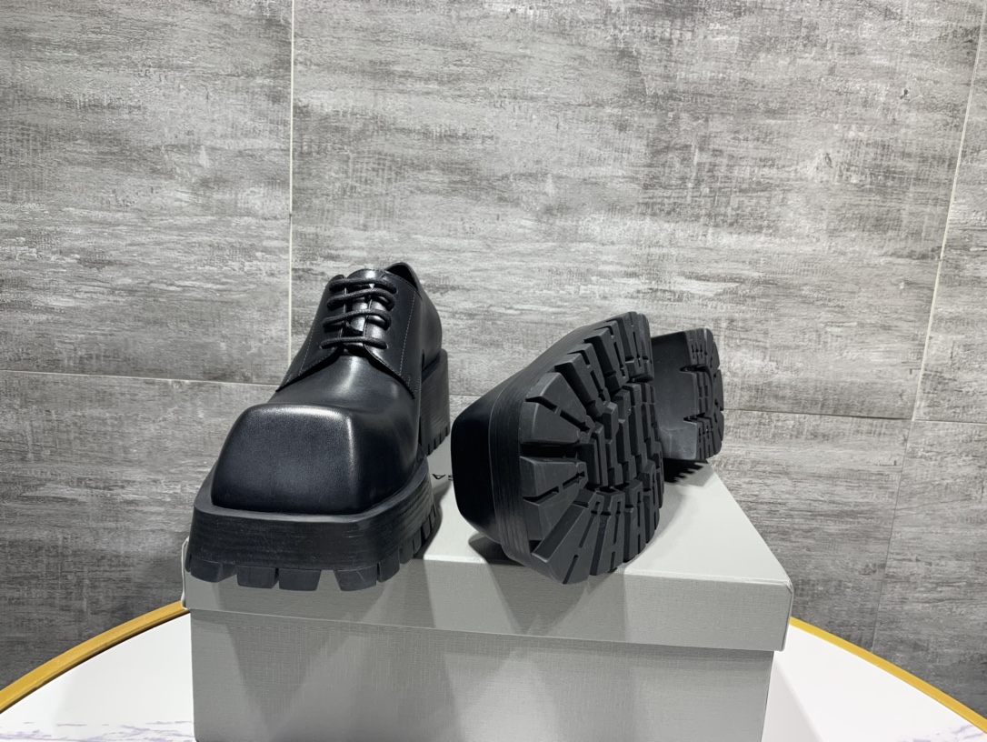 Balenciaga Male Basic Shoes M-l