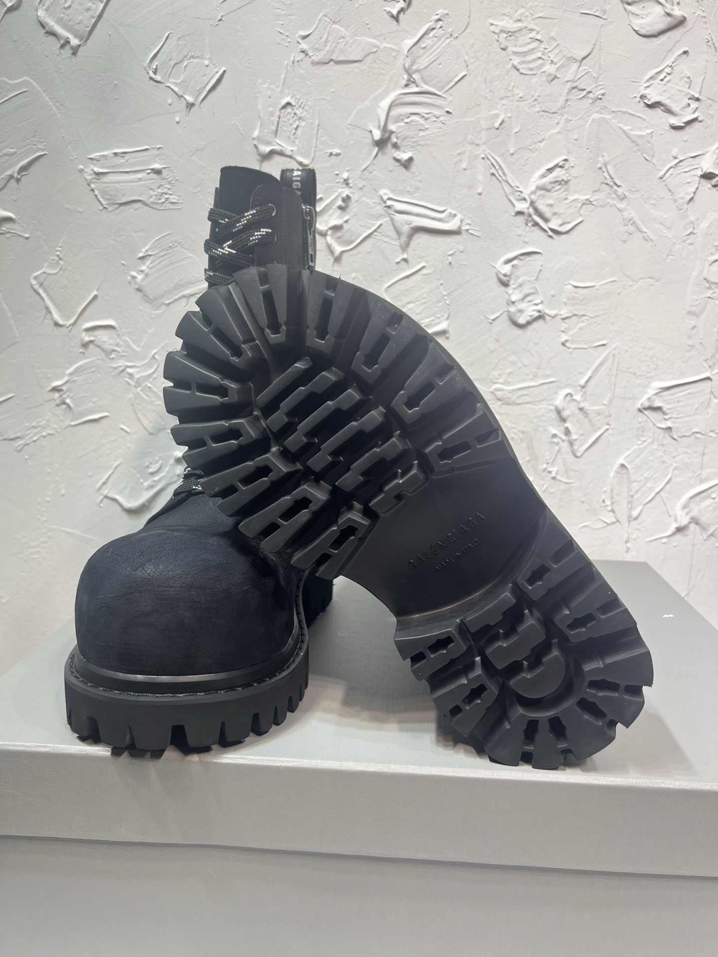 Balenciaga Basic Shoes M-s