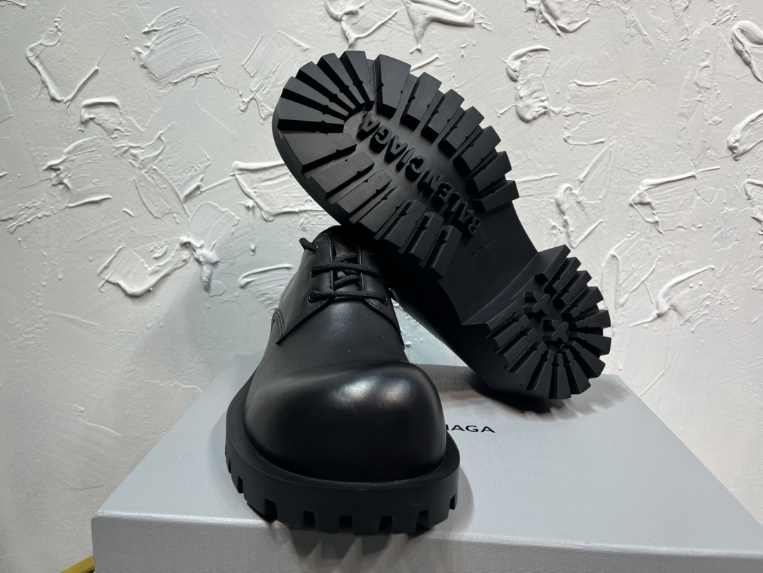 Balenciaga Leather Shoes Cow Leather M