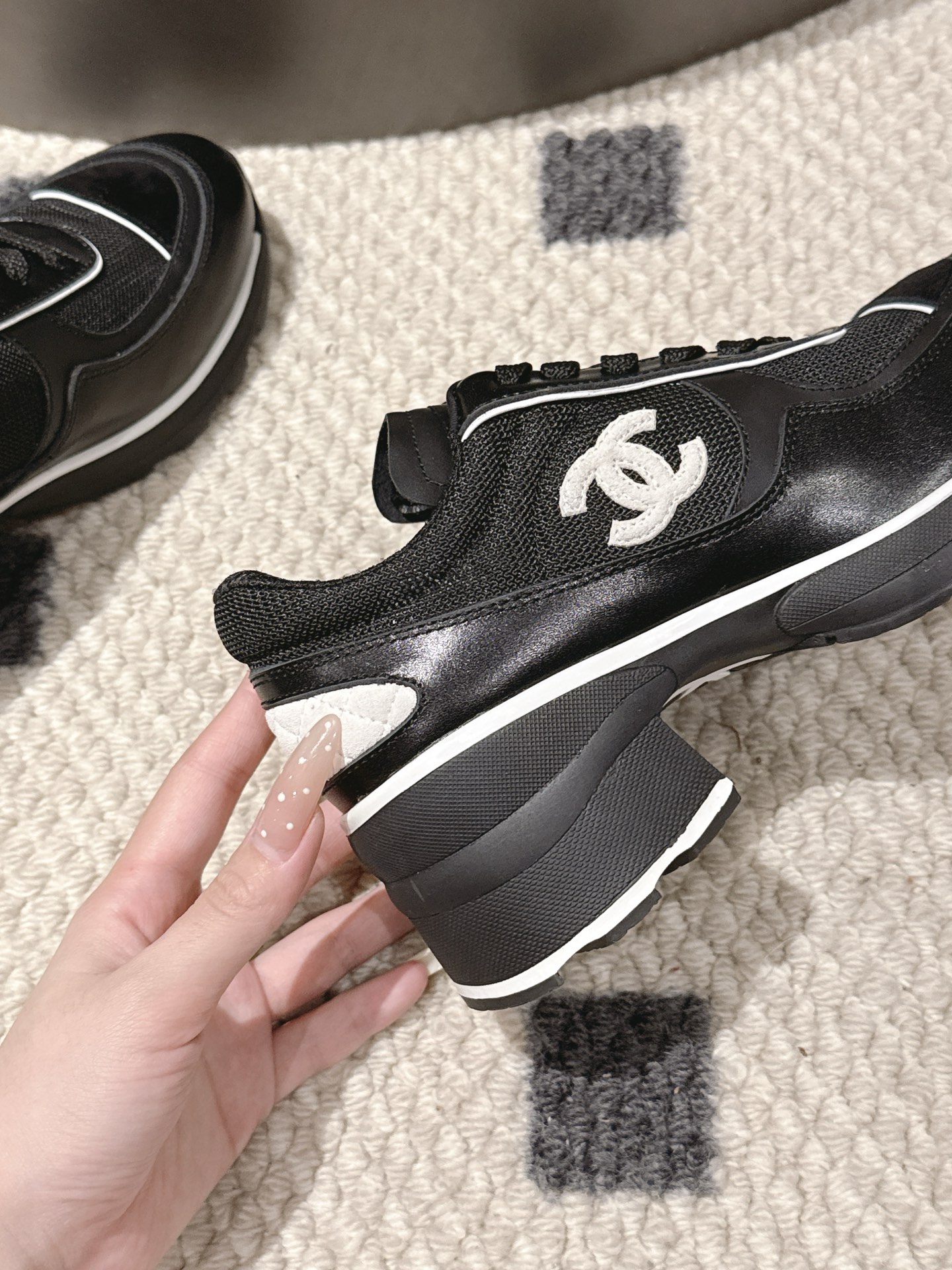 Chanel Female Sneakers Pink L