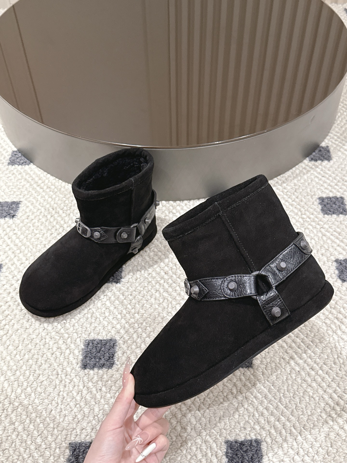 Balenciaga Boots L