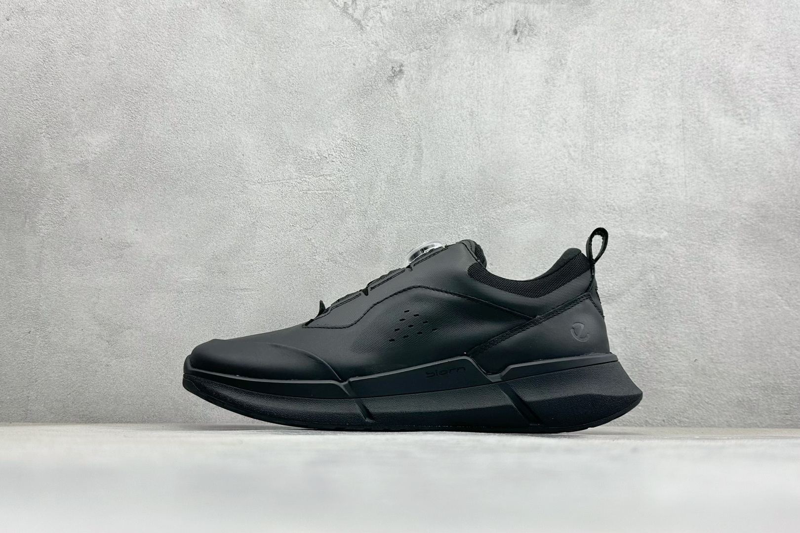 Male Leather Shoes Cow Leather Breathable