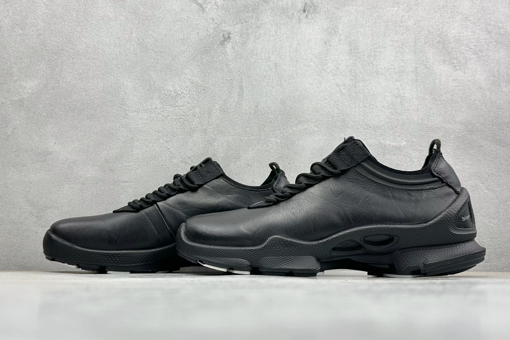 Male Leather Shoes Cow Leather Breathable