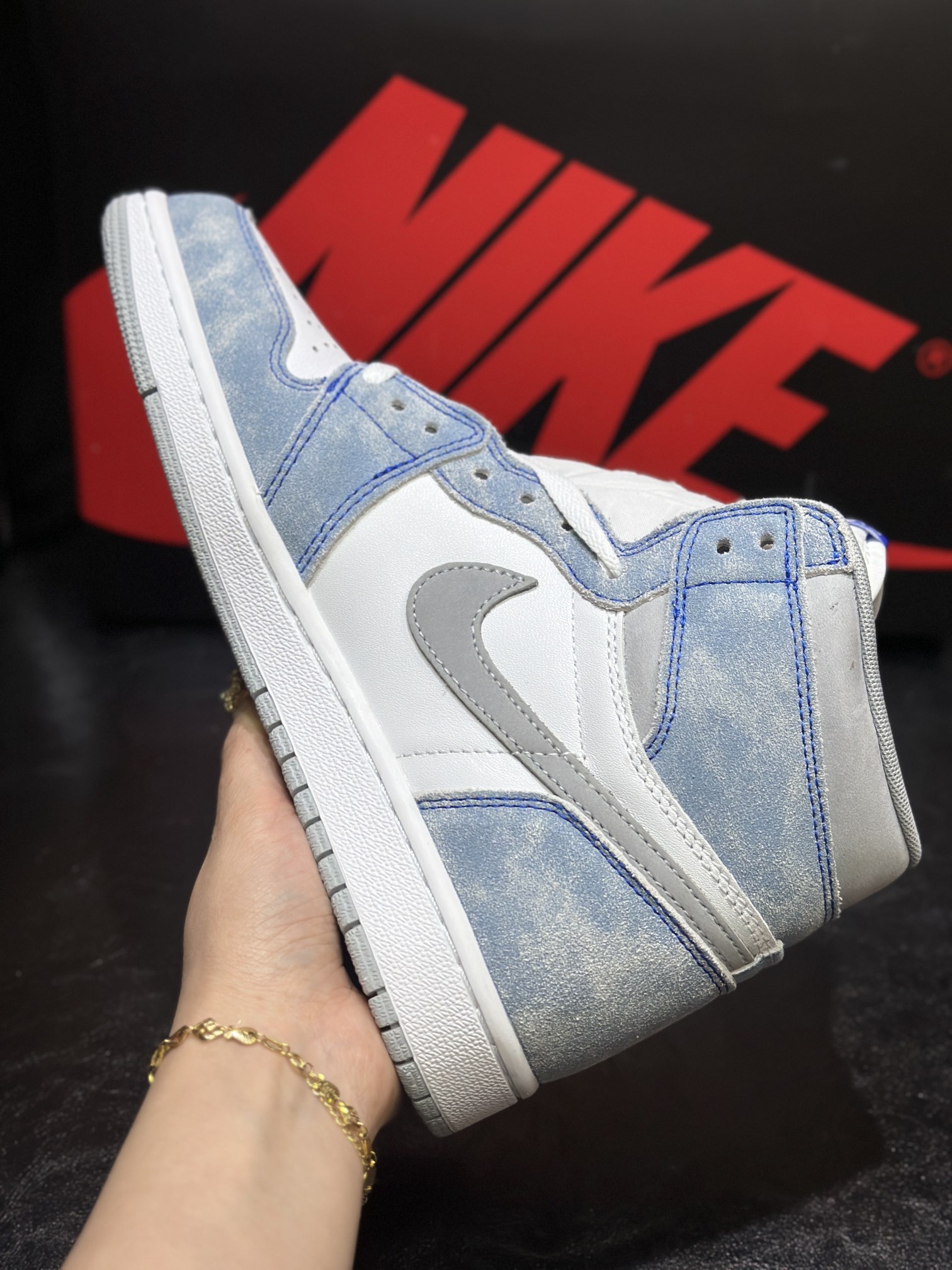 Jordan Nike Basic Shoes White